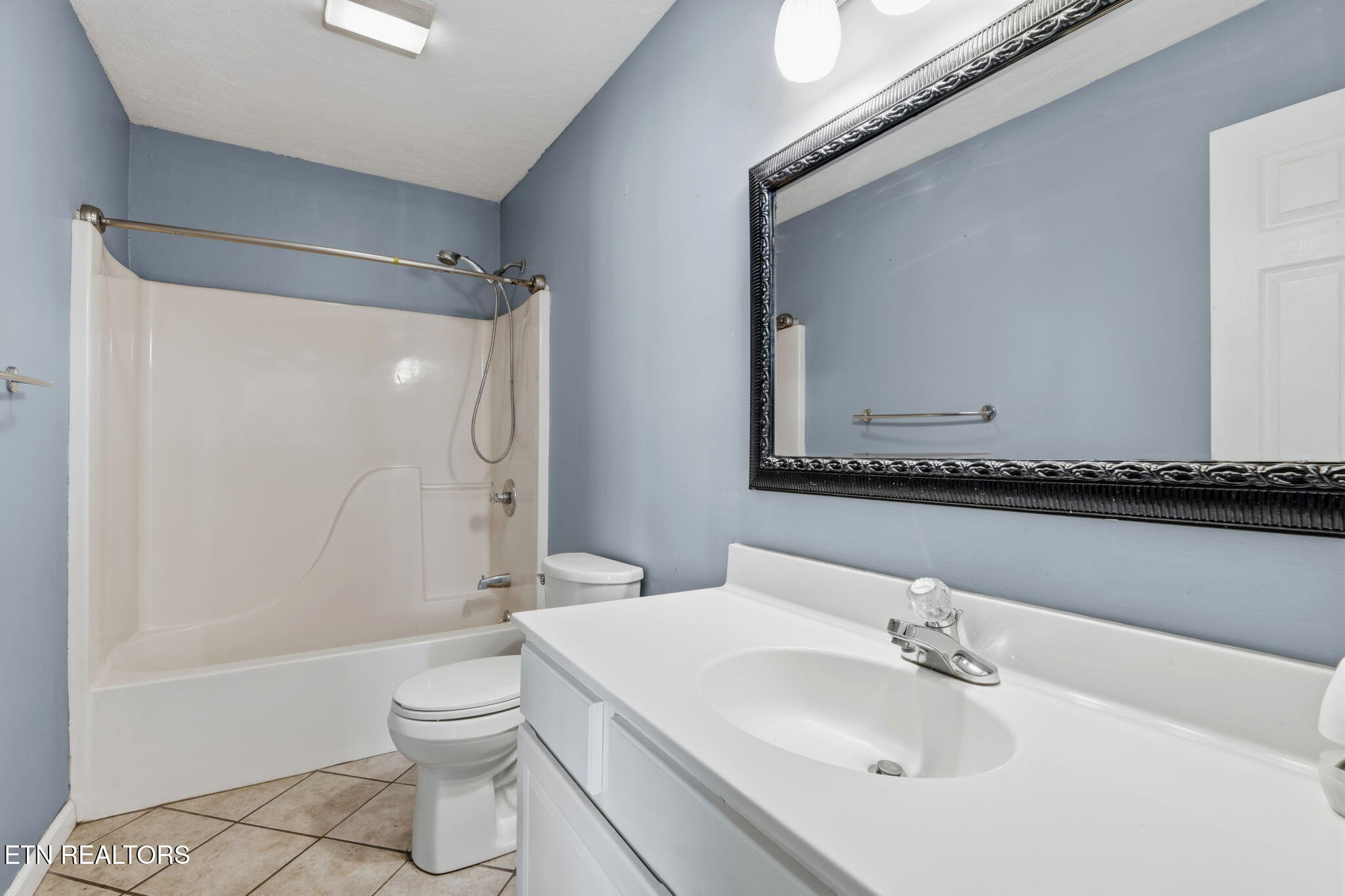7123 Windwhisper Boulevard Knoxville TN 37924