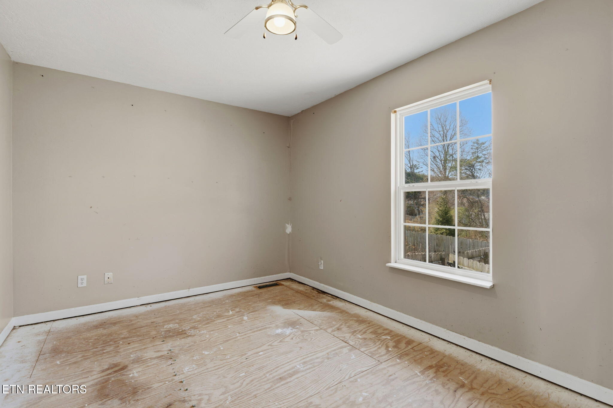 7123 Windwhisper Boulevard Knoxville TN 37924
