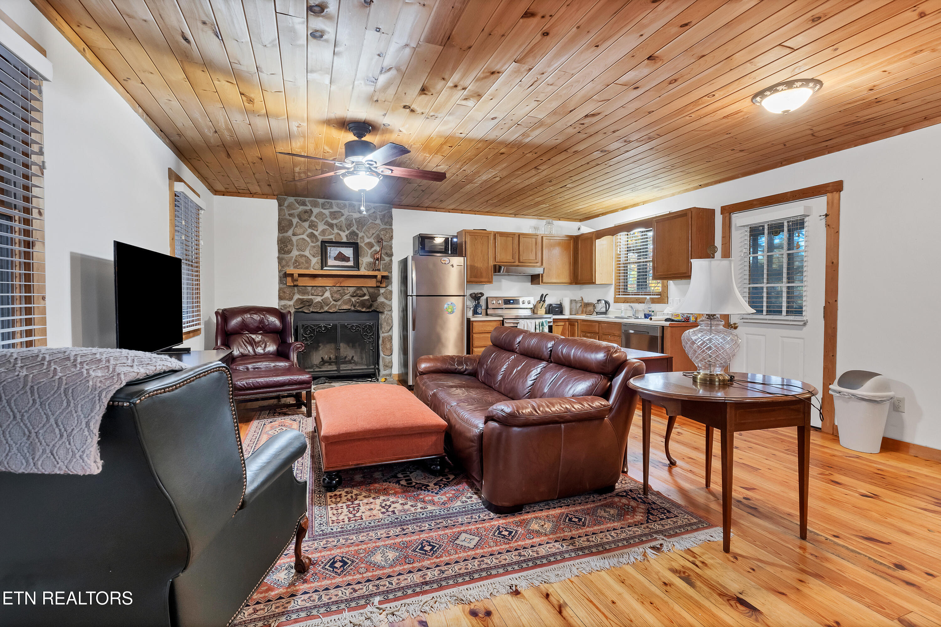 832 Christy Lane Townsend TN 37882