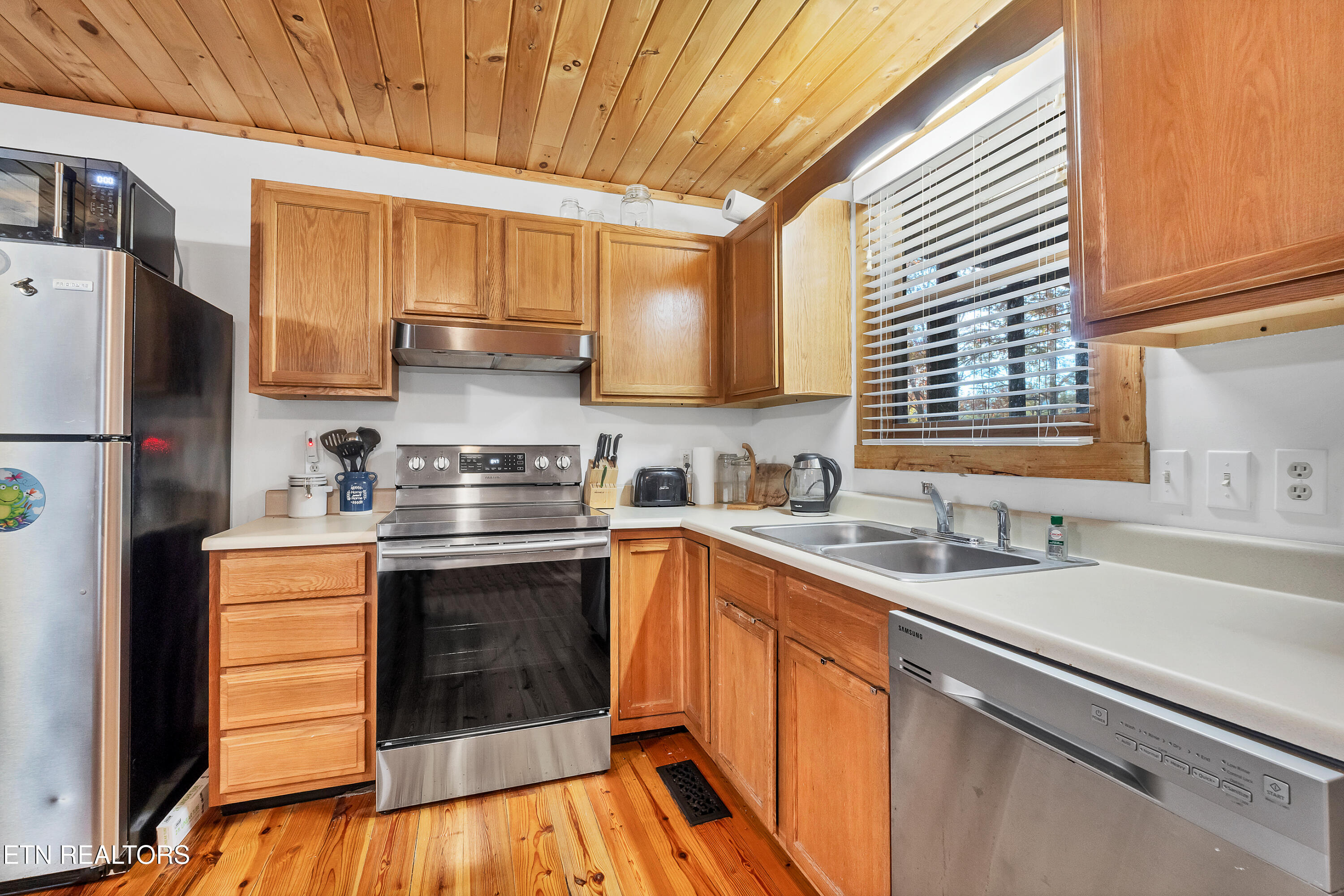832 Christy Lane Townsend TN 37882