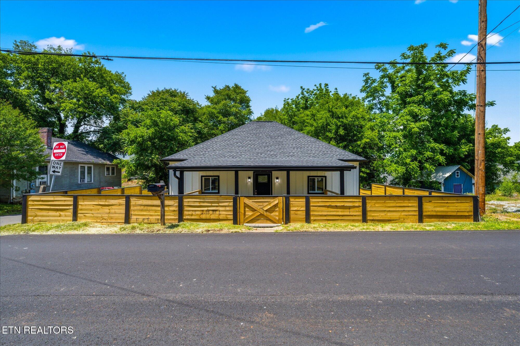 1141 Valley Avenue Knoxville TN 37920