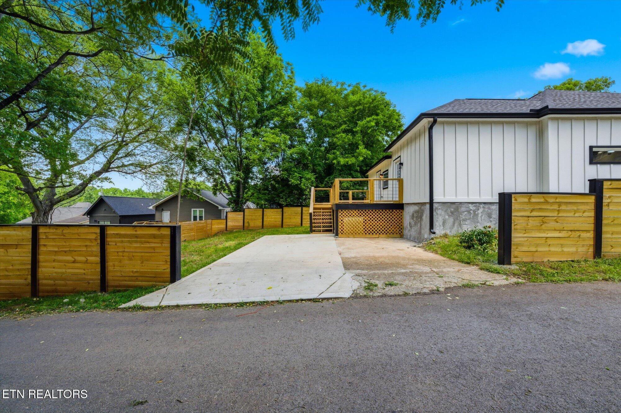 1141 Valley Avenue Knoxville TN 37920