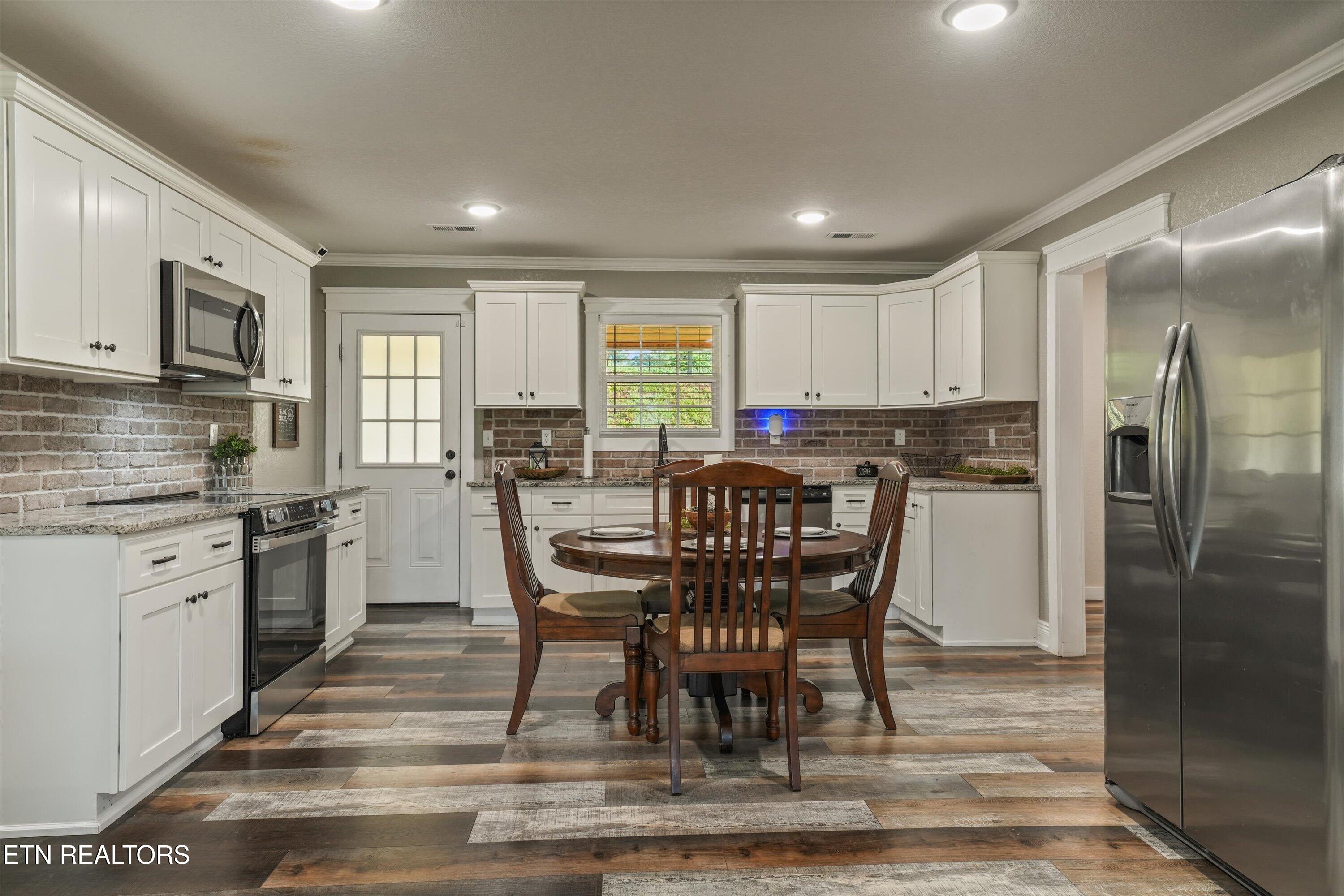 126 Zoe Circle Jacksboro TN 37757