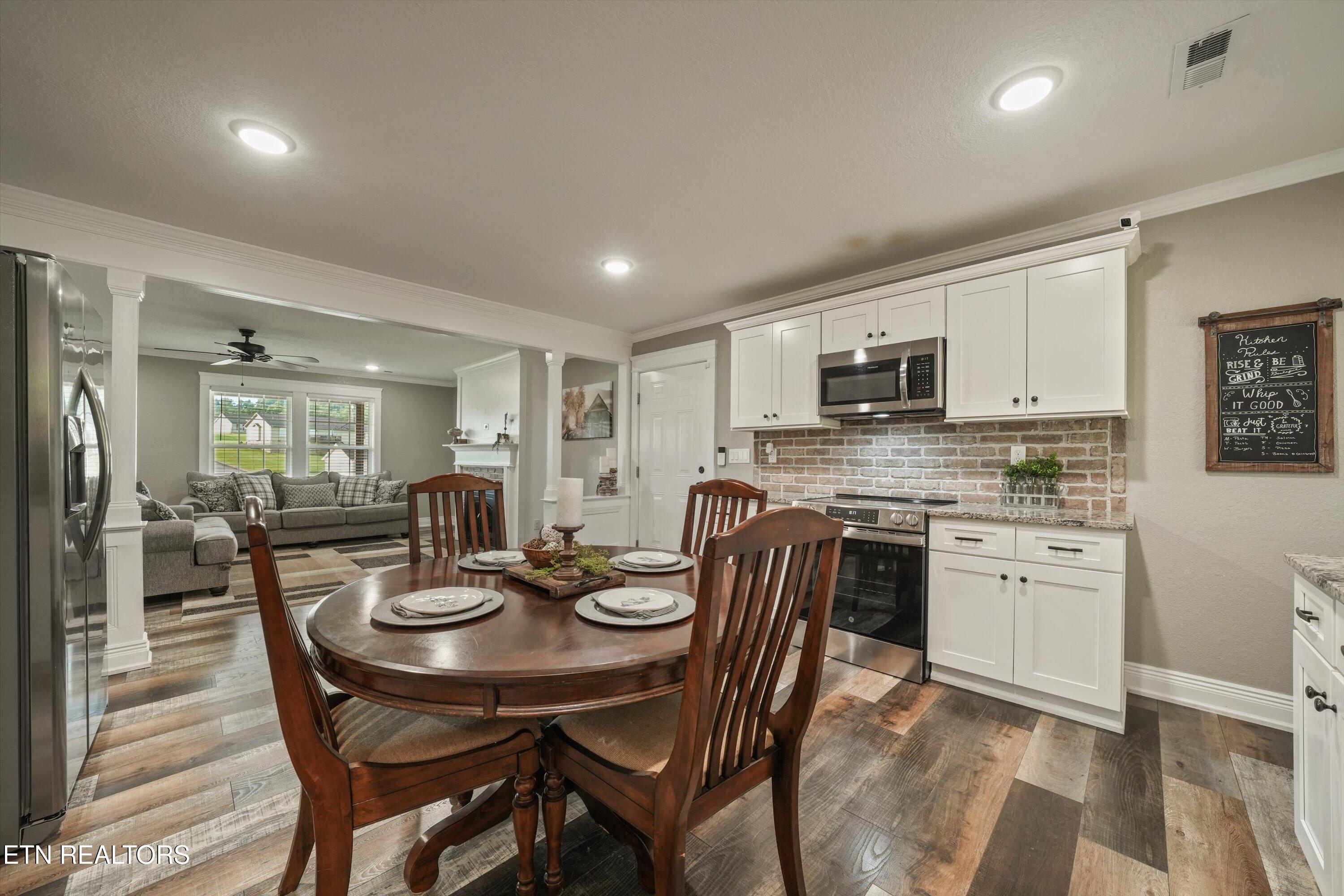 126 Zoe Circle Jacksboro TN 37757