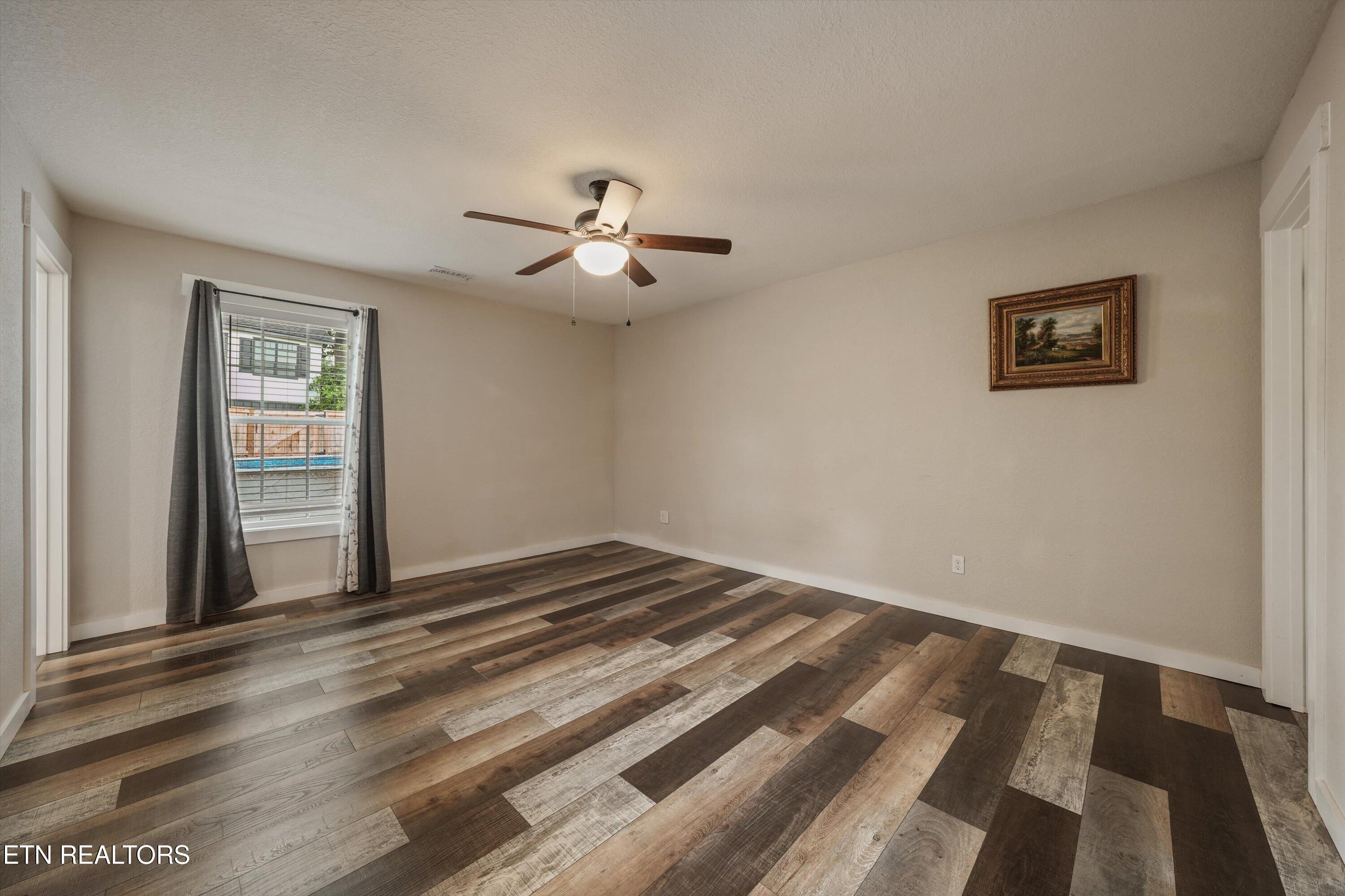 126 Zoe Circle Jacksboro TN 37757