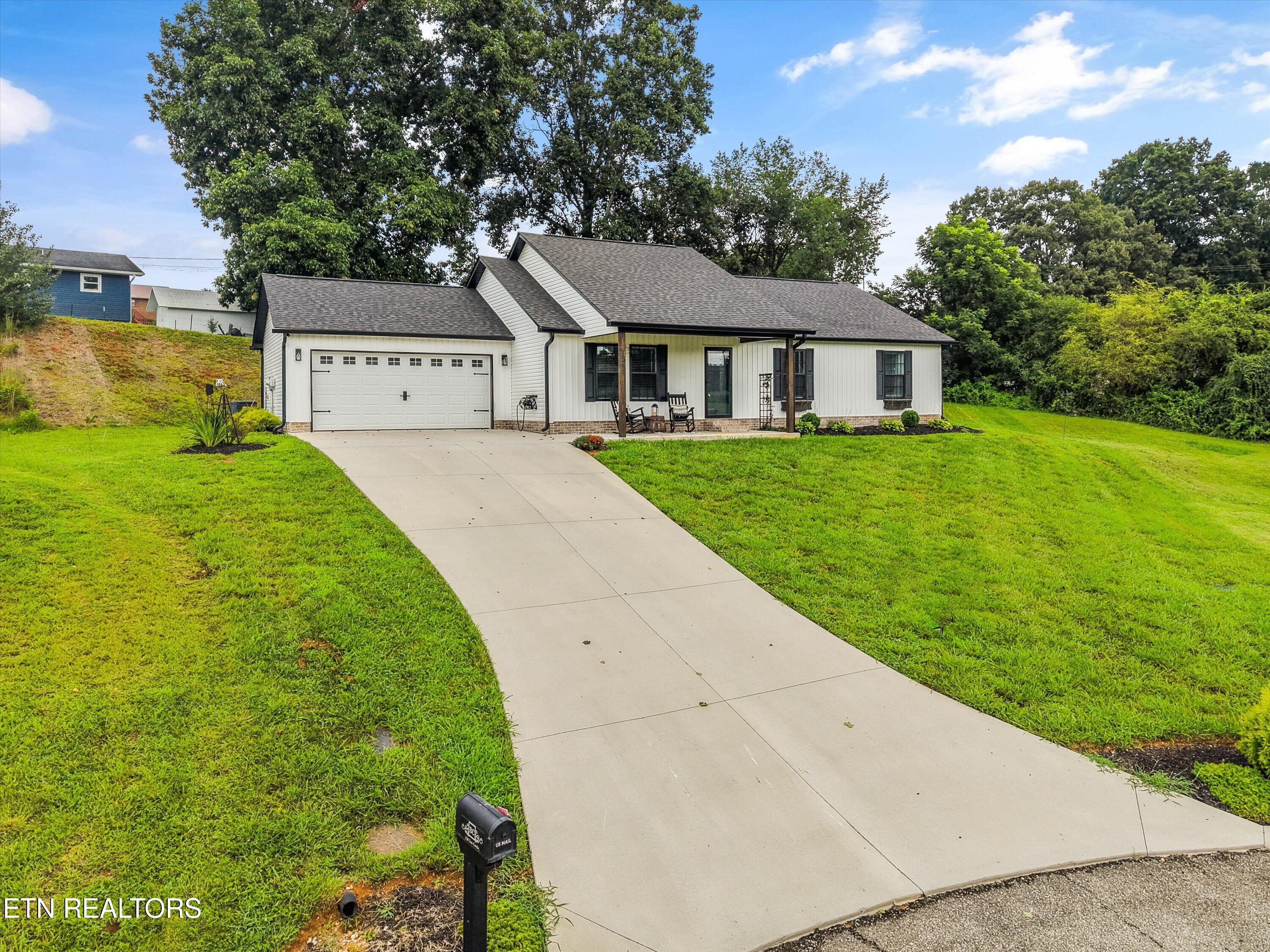 126 Zoe Circle Jacksboro TN 37757