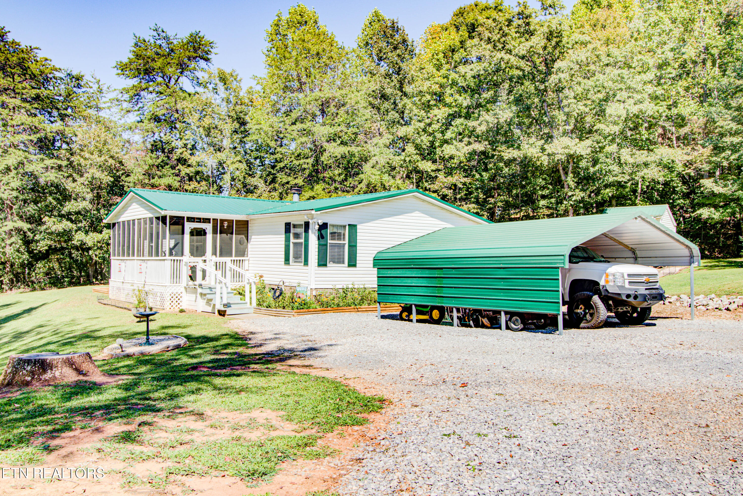 925 Cloyds Church Road Greenback TN 37742