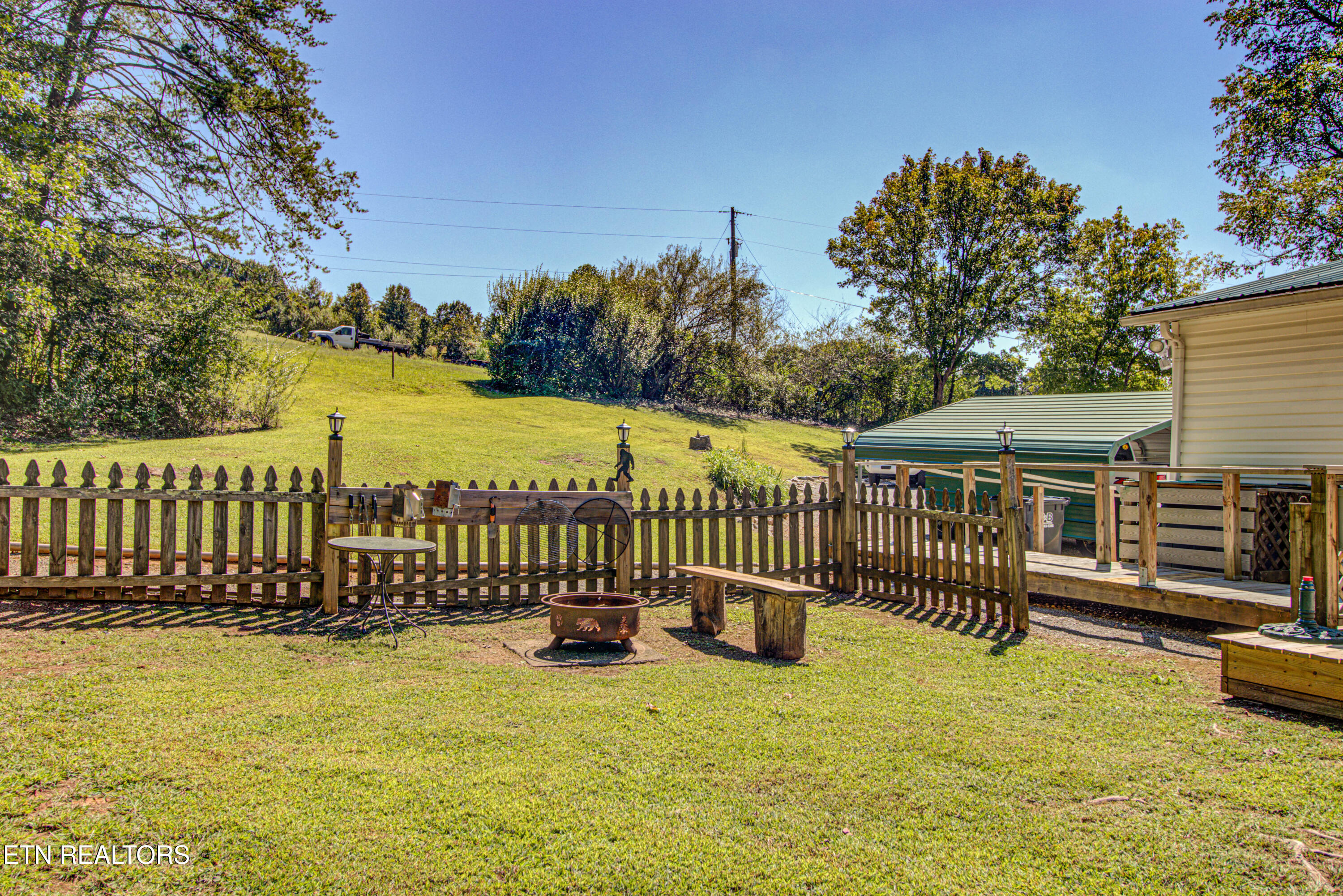 925 Cloyds Church Road Greenback TN 37742
