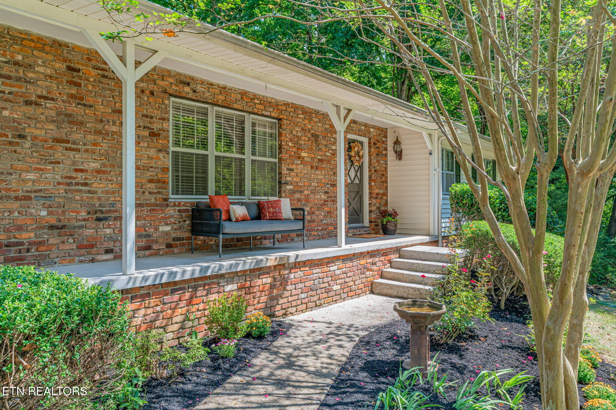 1804 Pinoak Court Knoxville TN 37923