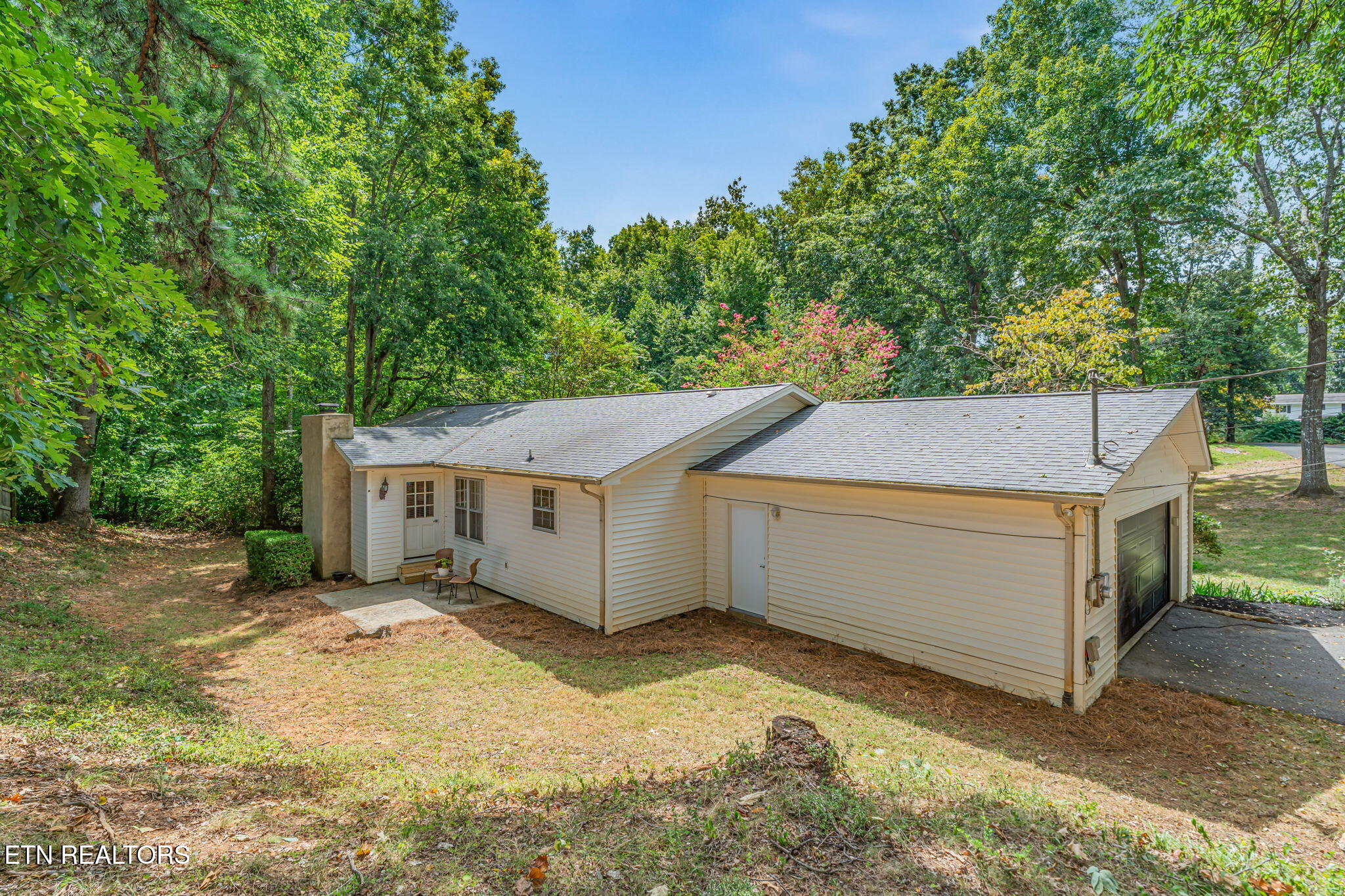 1804 Pinoak Court Knoxville TN 37923