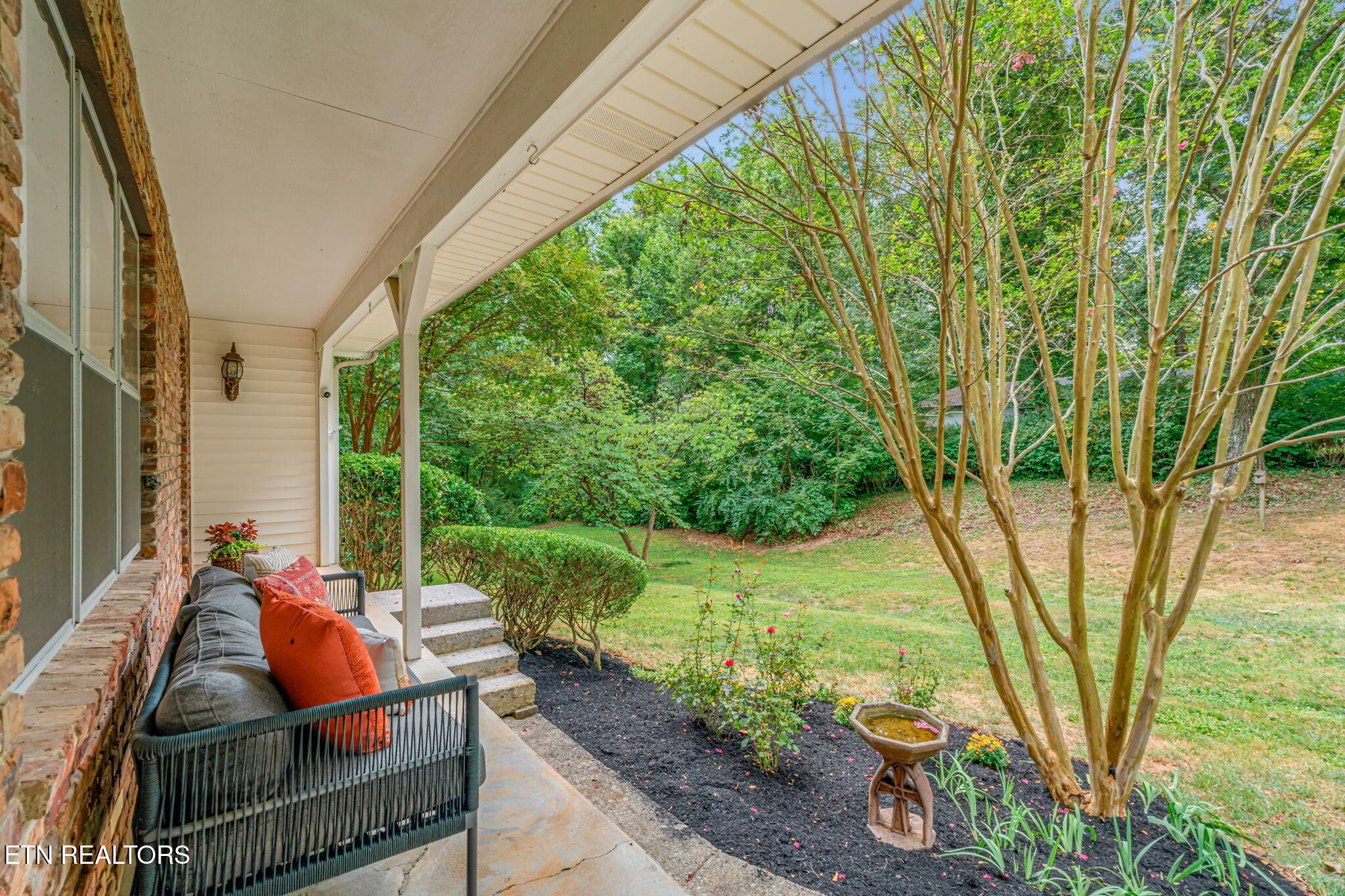 1804 Pinoak Court Knoxville TN 37923