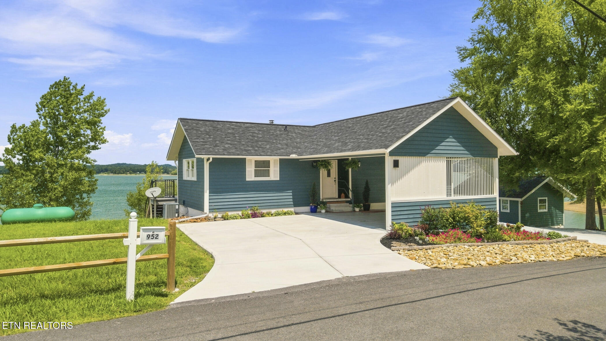 952 Leisure Lane Sevierville TN 37876