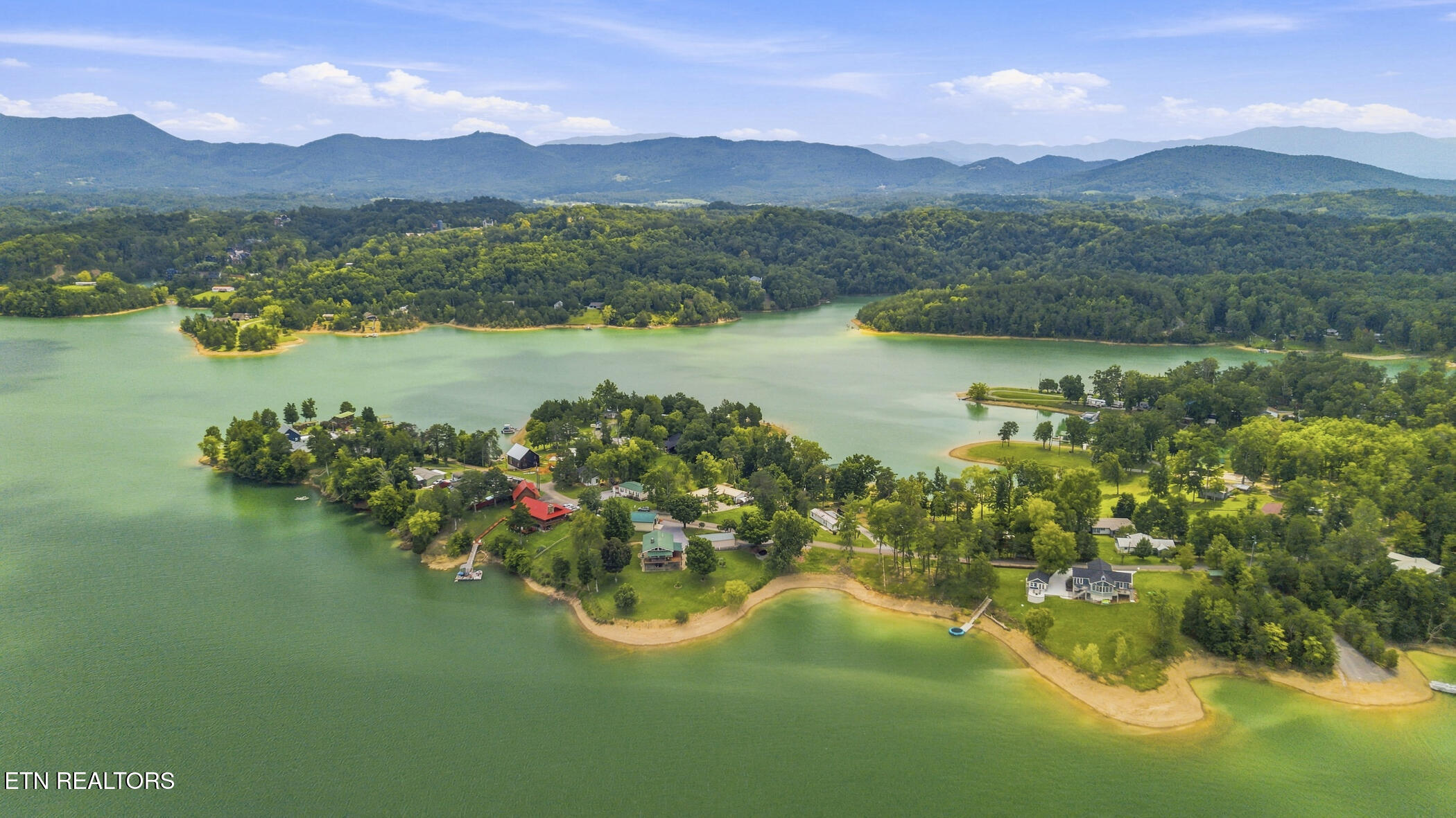 952 Leisure Lane Sevierville TN 37876