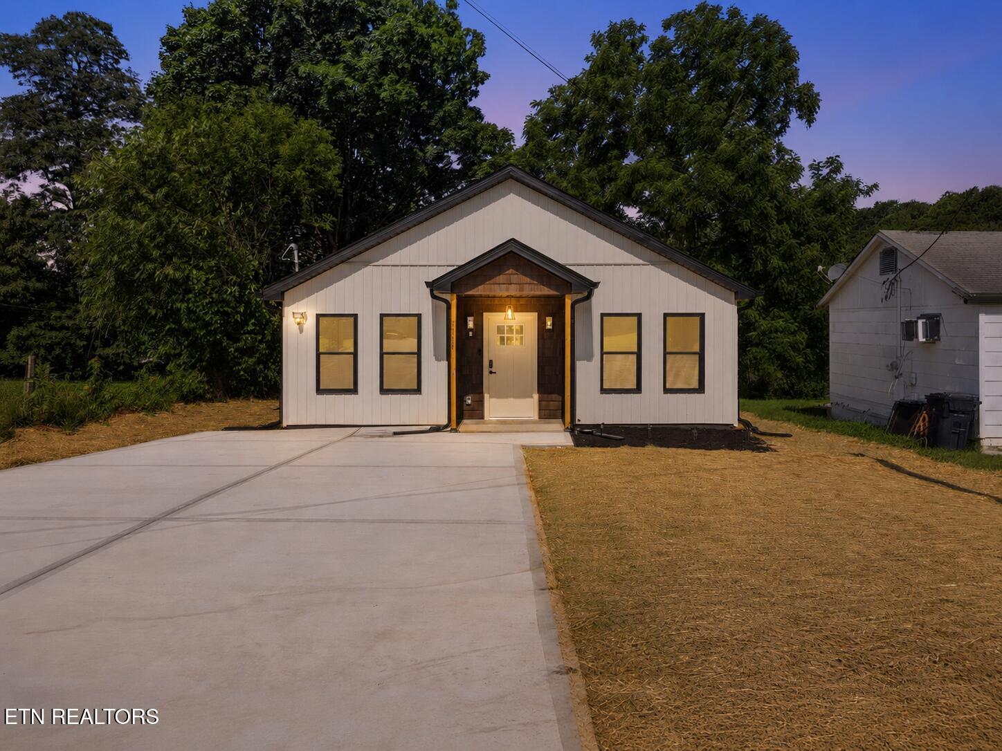 Knoxville TN, 1709 Vada Circle