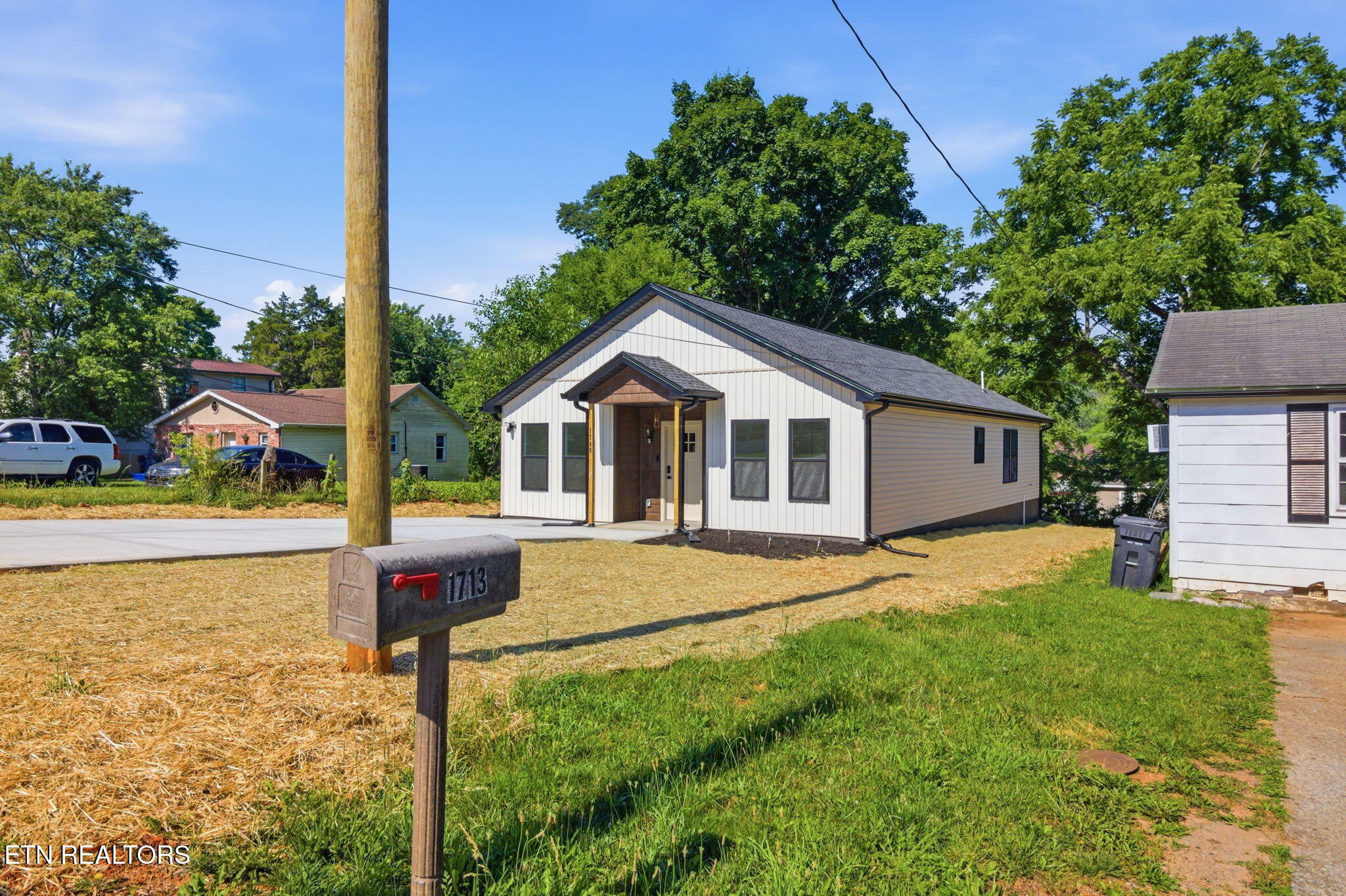 1709 Vada Circle Knoxville TN 37912