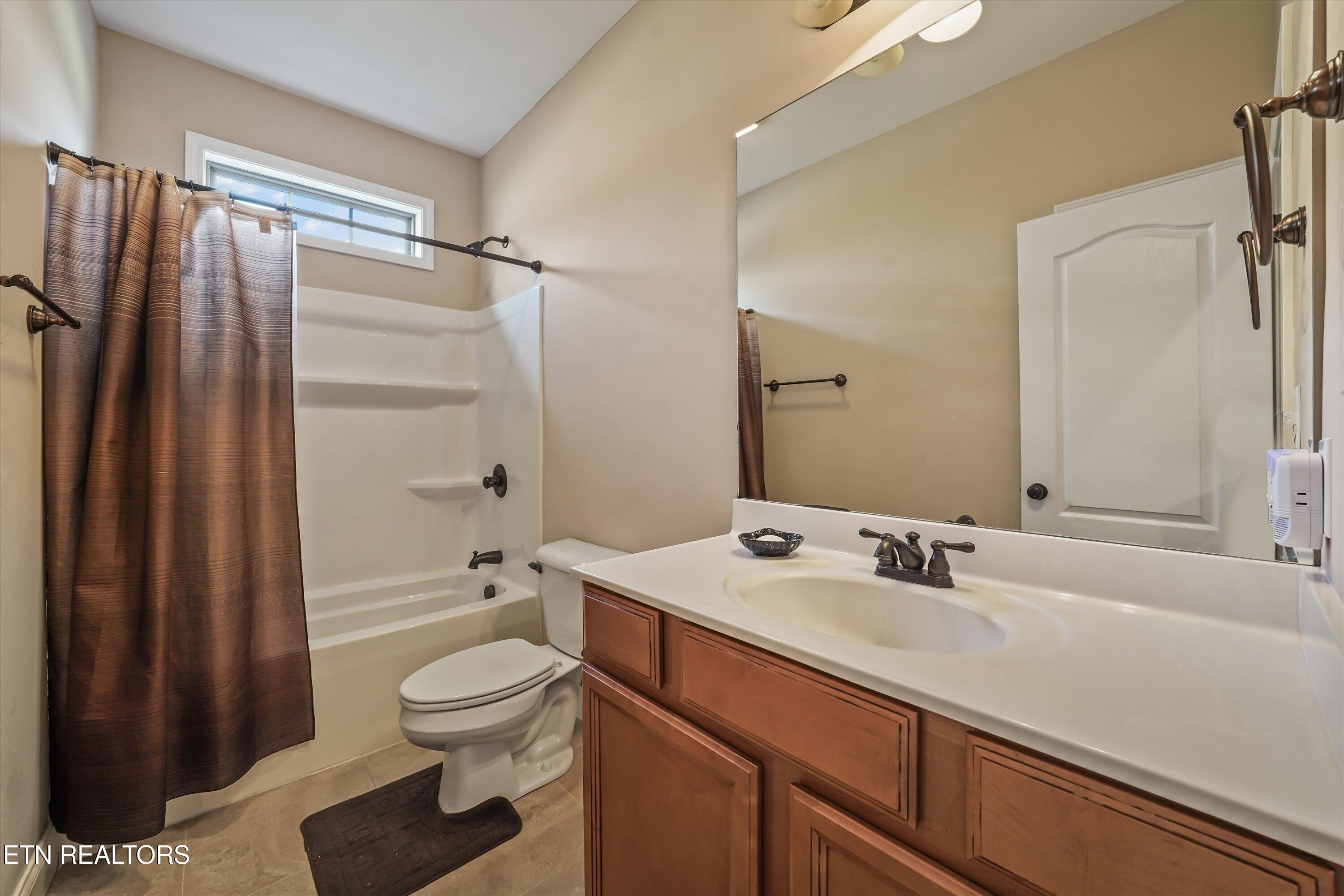 714 Kennesaw Lane Lenoir City TN 37771