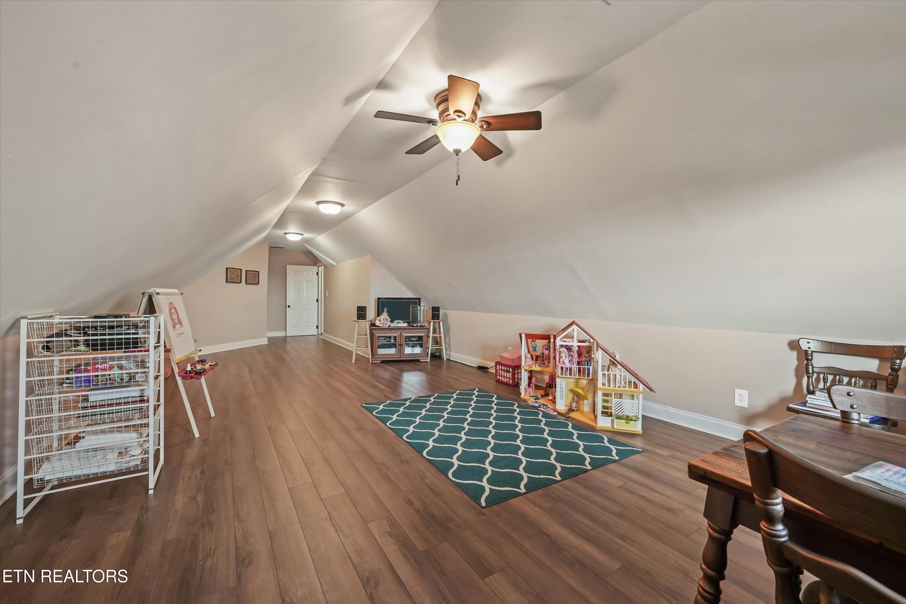 714 Kennesaw Lane Lenoir City TN 37771