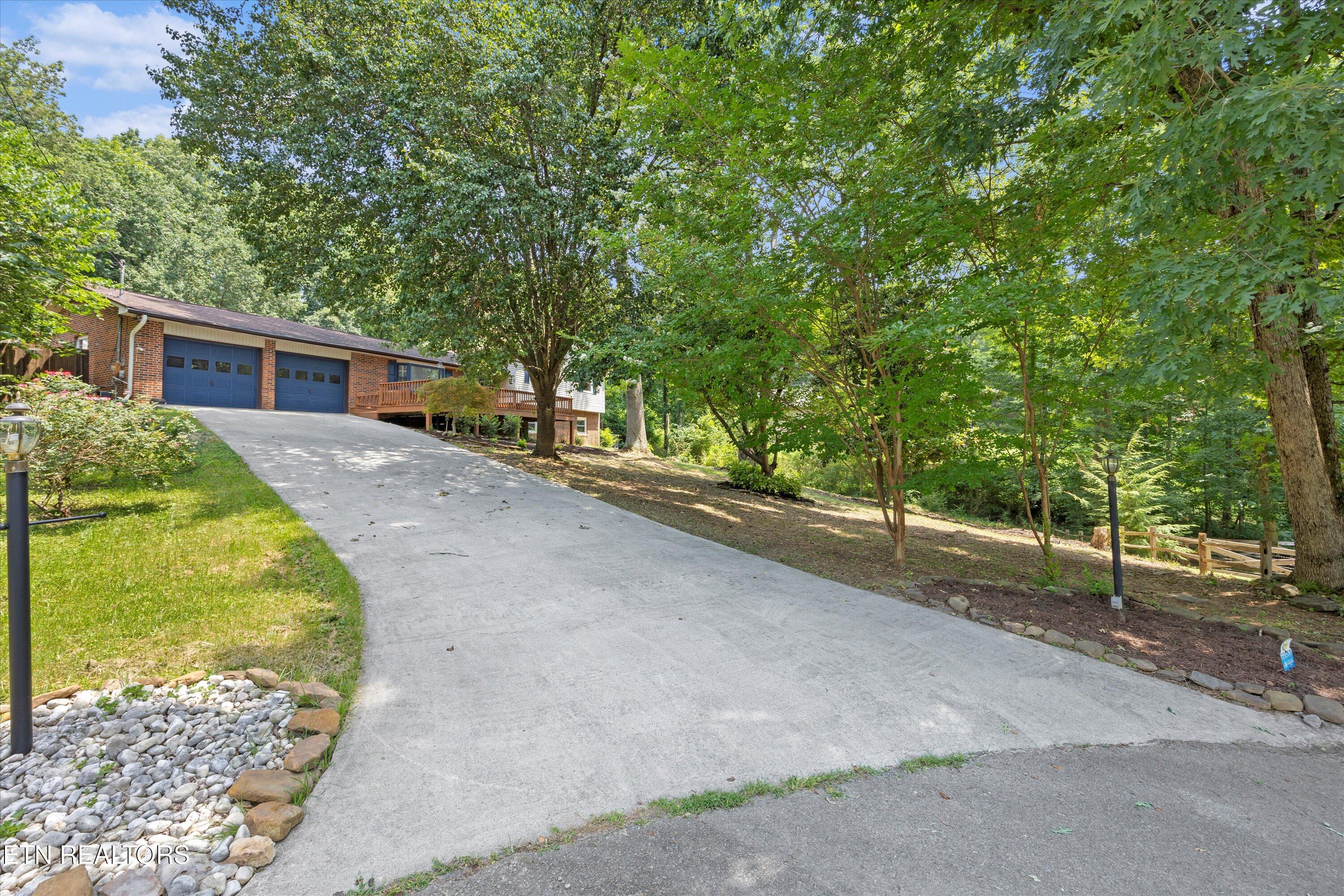 7529 Shaker Drive Knoxville TN 37931