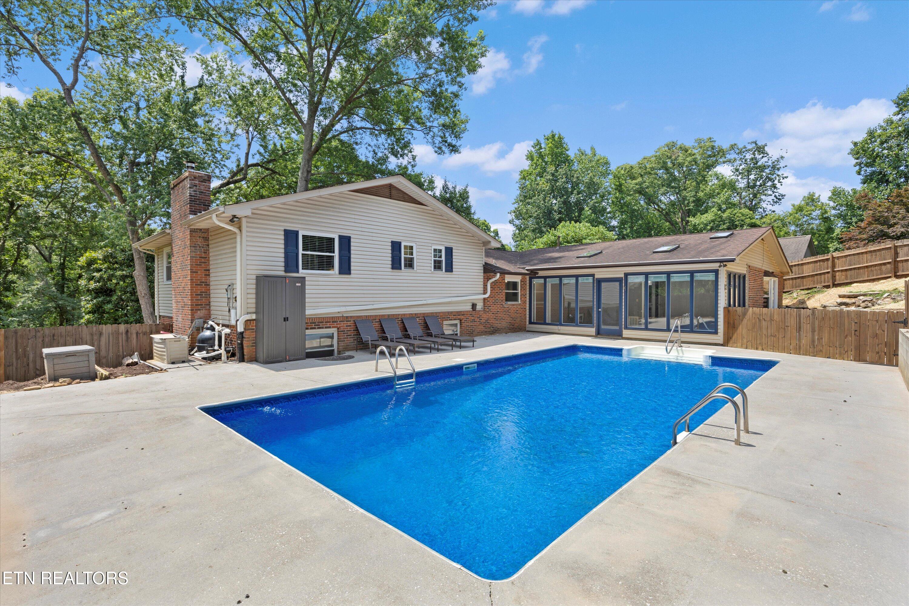 7529 Shaker Drive Knoxville TN 37931