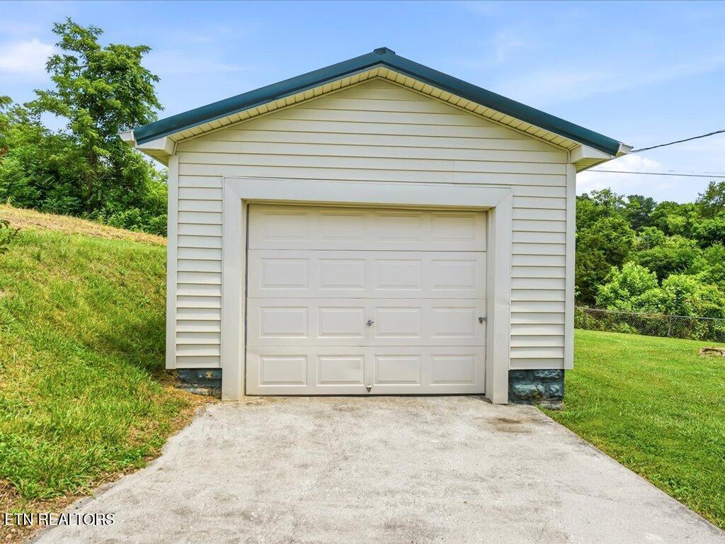 818 Guy Collins Road Morristown TN 37813