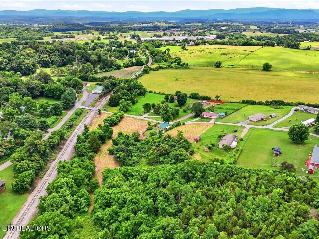 818 Guy Collins Road Morristown TN 37813