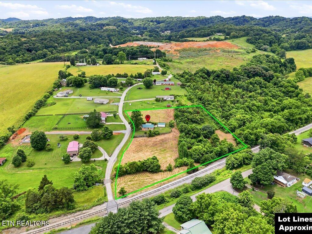 818 Guy Collins Road Morristown TN 37813