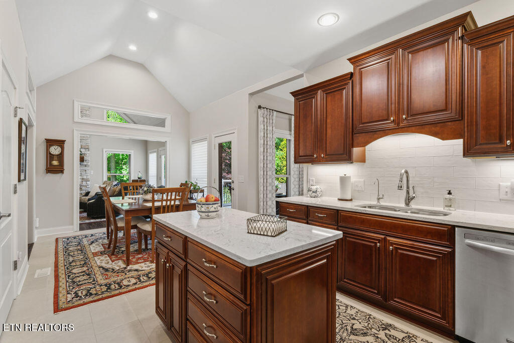 306 Inagehi Lane Loudon TN 37774