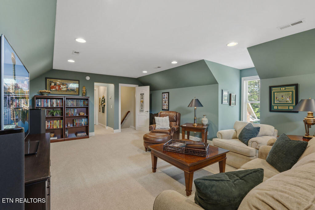 306 Inagehi Lane Loudon TN 37774