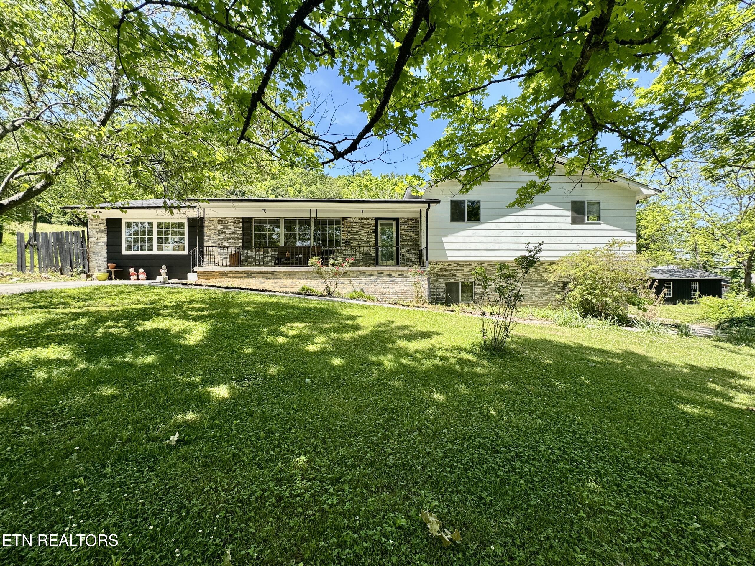 132 Lanes Bluff Road Clinton TN 37716