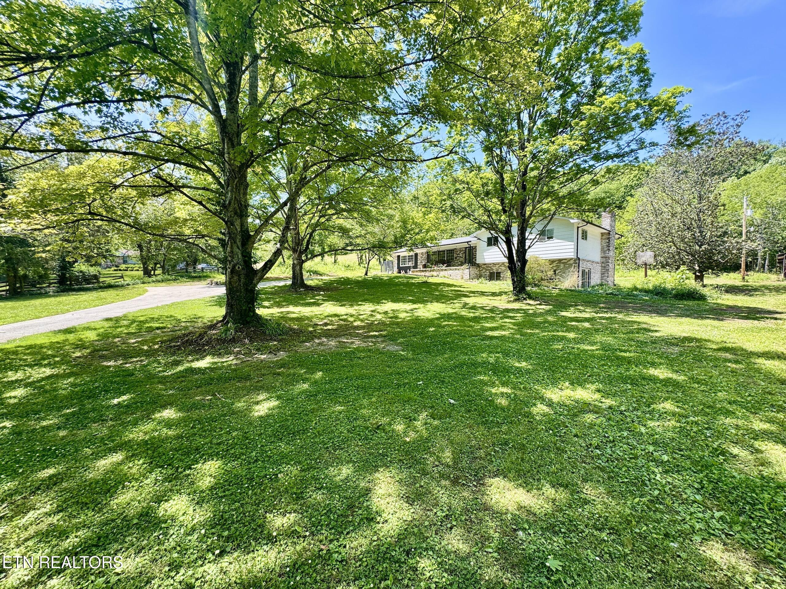 132 Lanes Bluff Road Clinton TN 37716