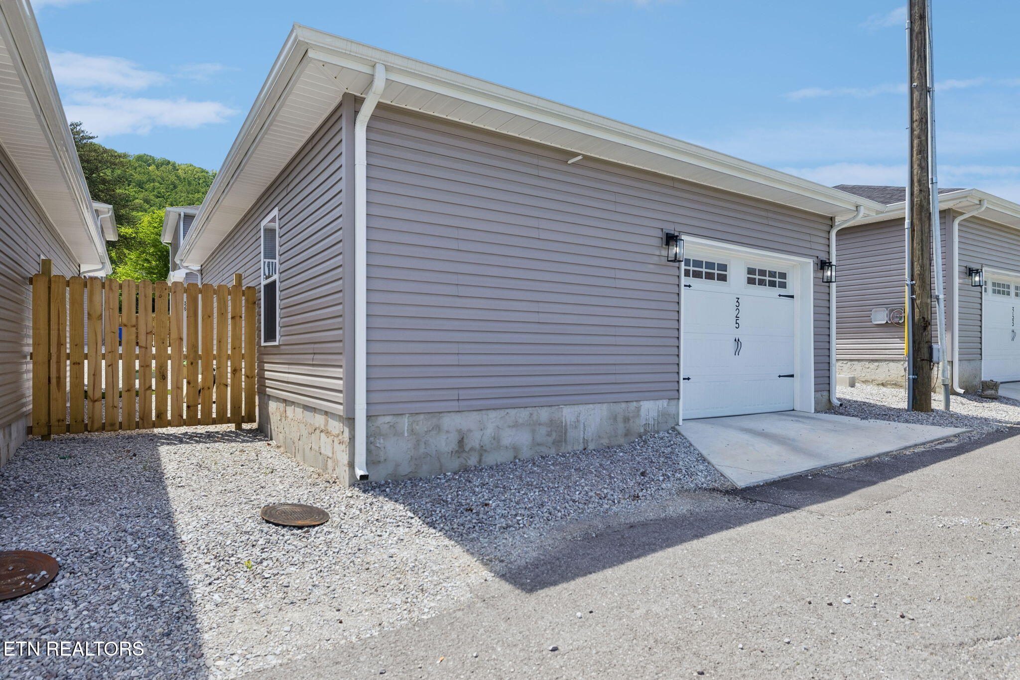 325 7th Street Rocky Top TN 37769