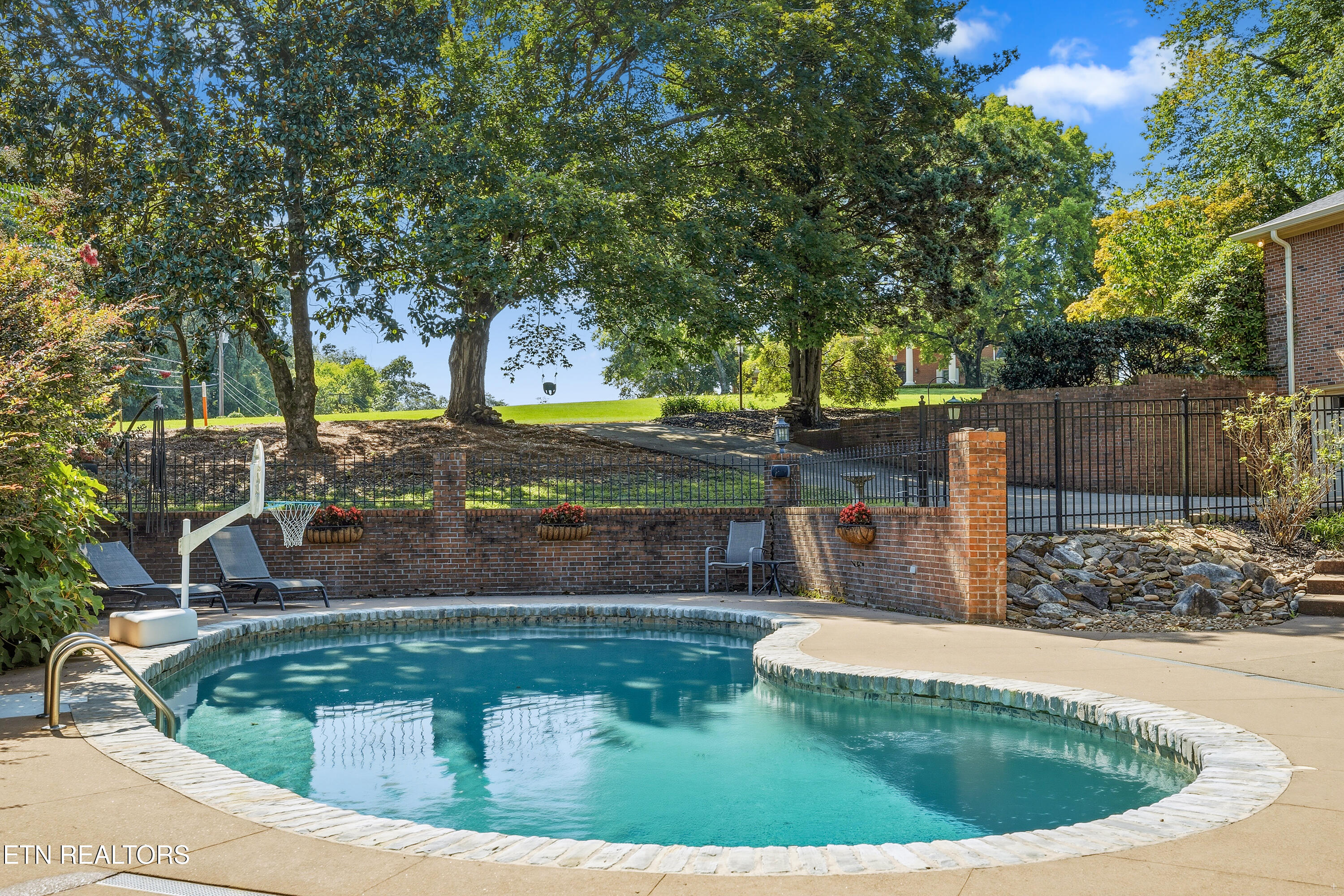 2301 Craig Cove Road Knoxville TN 37919