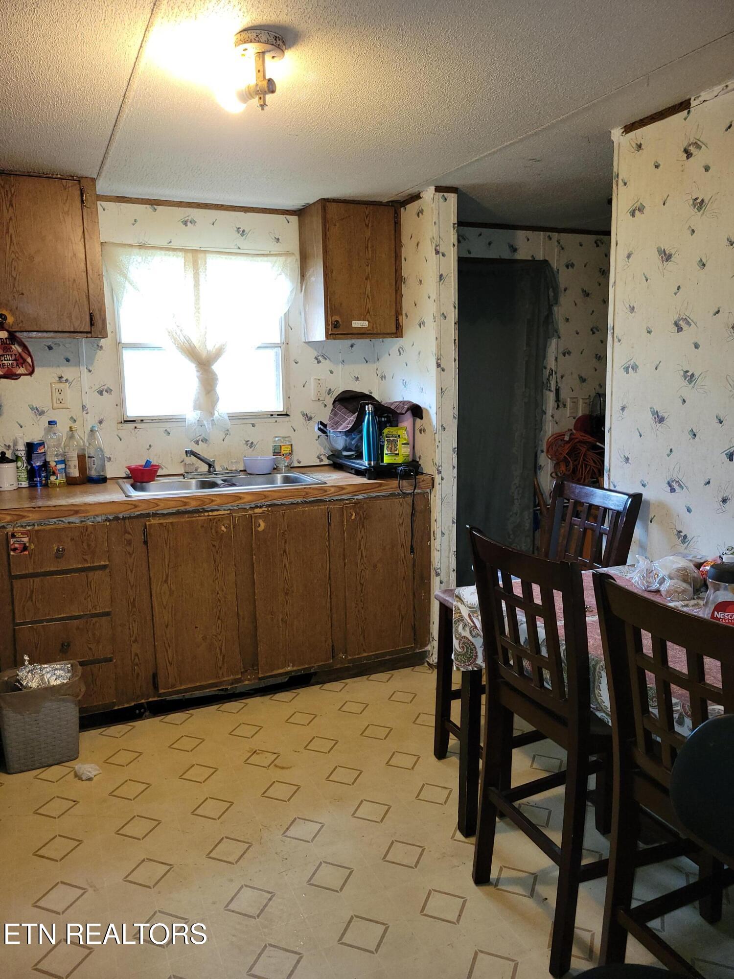 1718 Connecticut Avenue Knoxville TN 37921