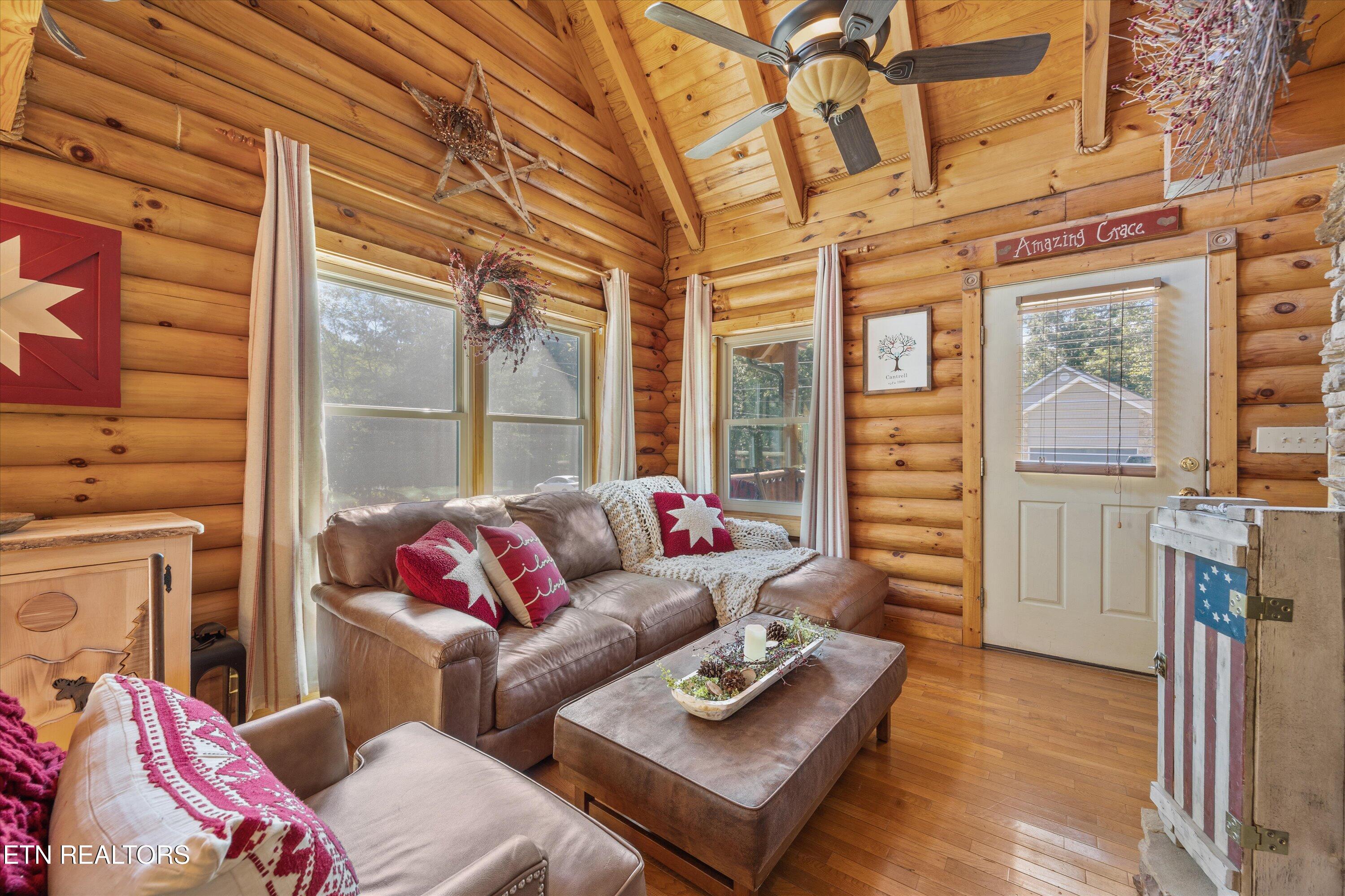 274 Burning Oaks Drive Sevierville TN 37876