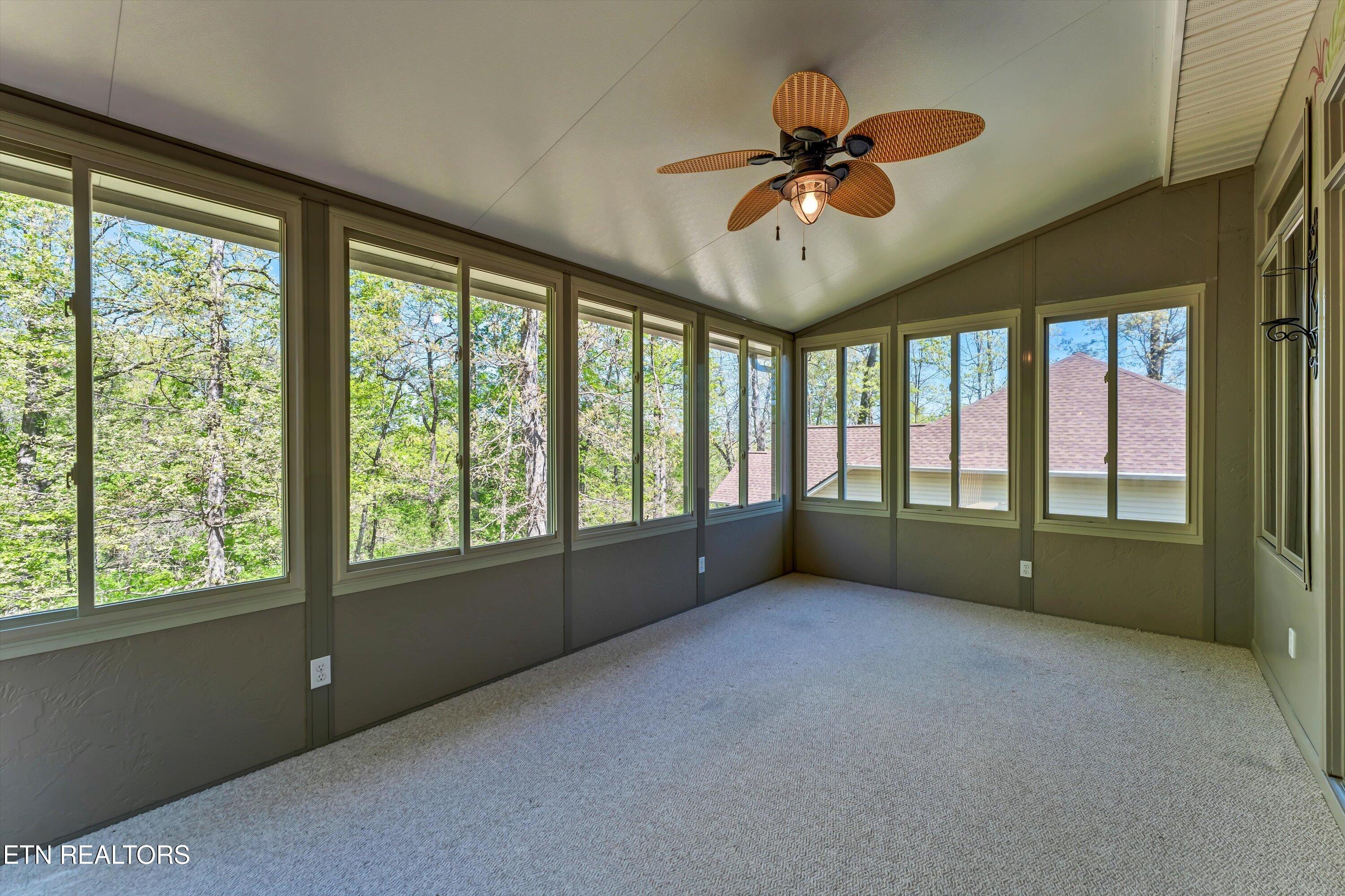 213 Osage Lane Loudon TN 37774