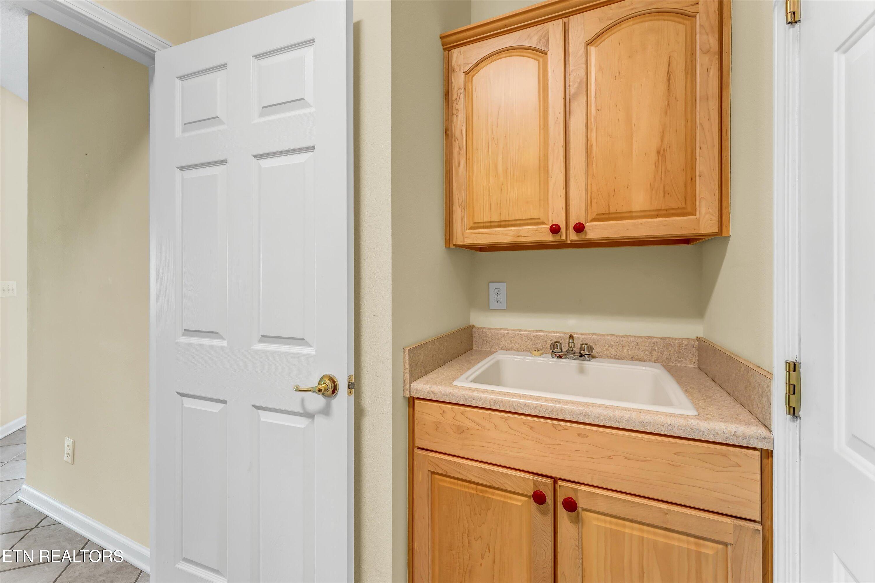 213 Osage Lane Loudon TN 37774