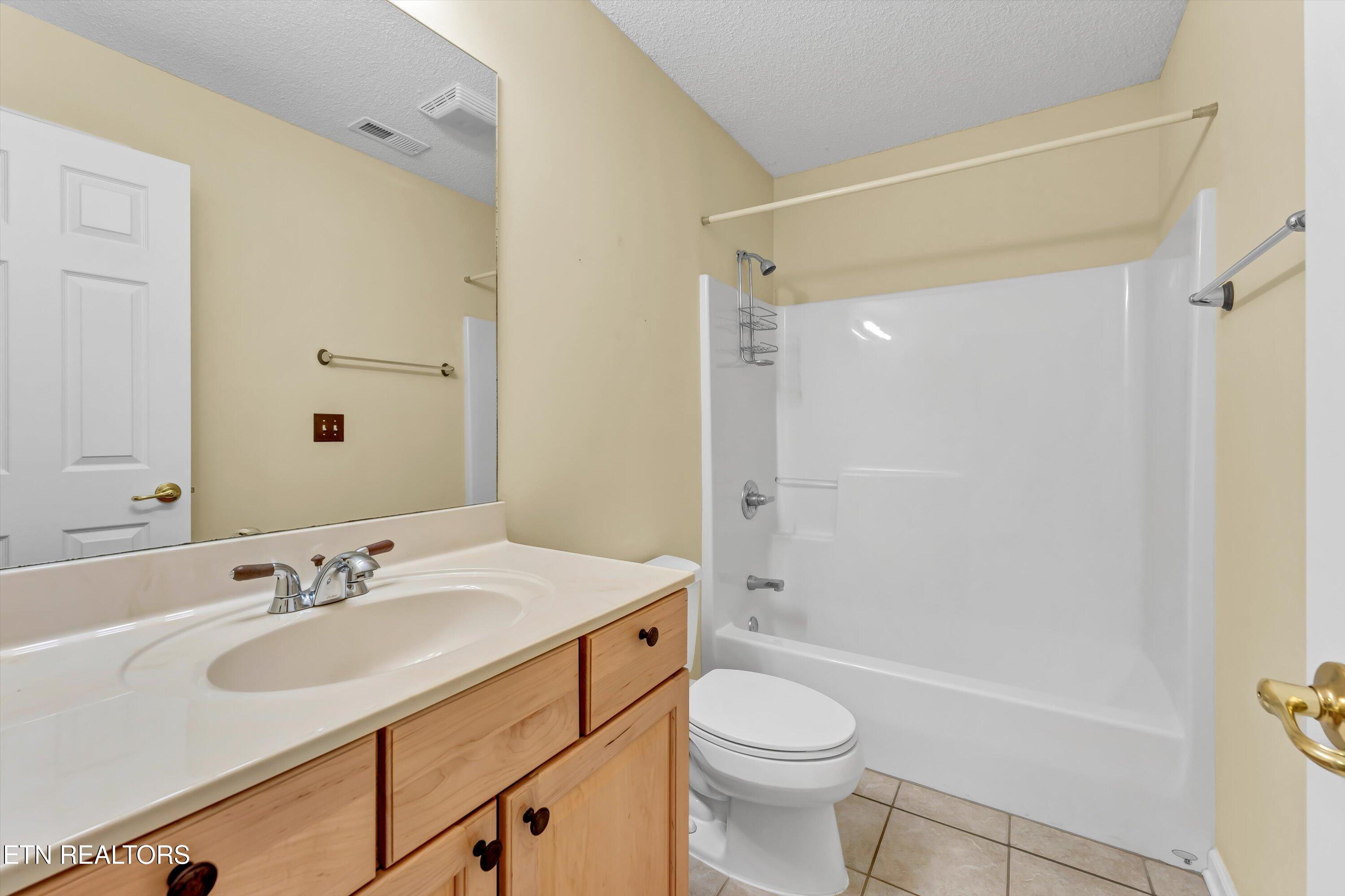 213 Osage Lane Loudon TN 37774