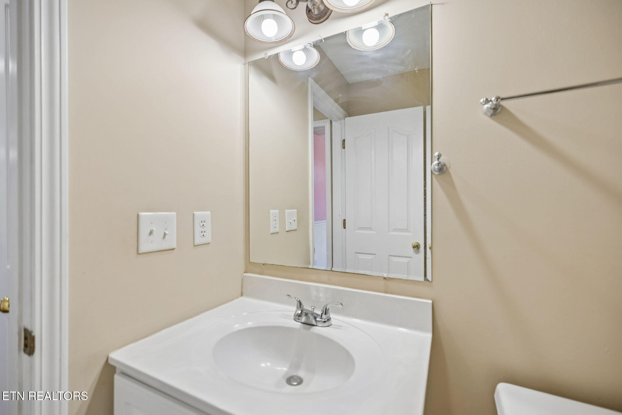 3135 Blueberry Drive New Market TN 37820