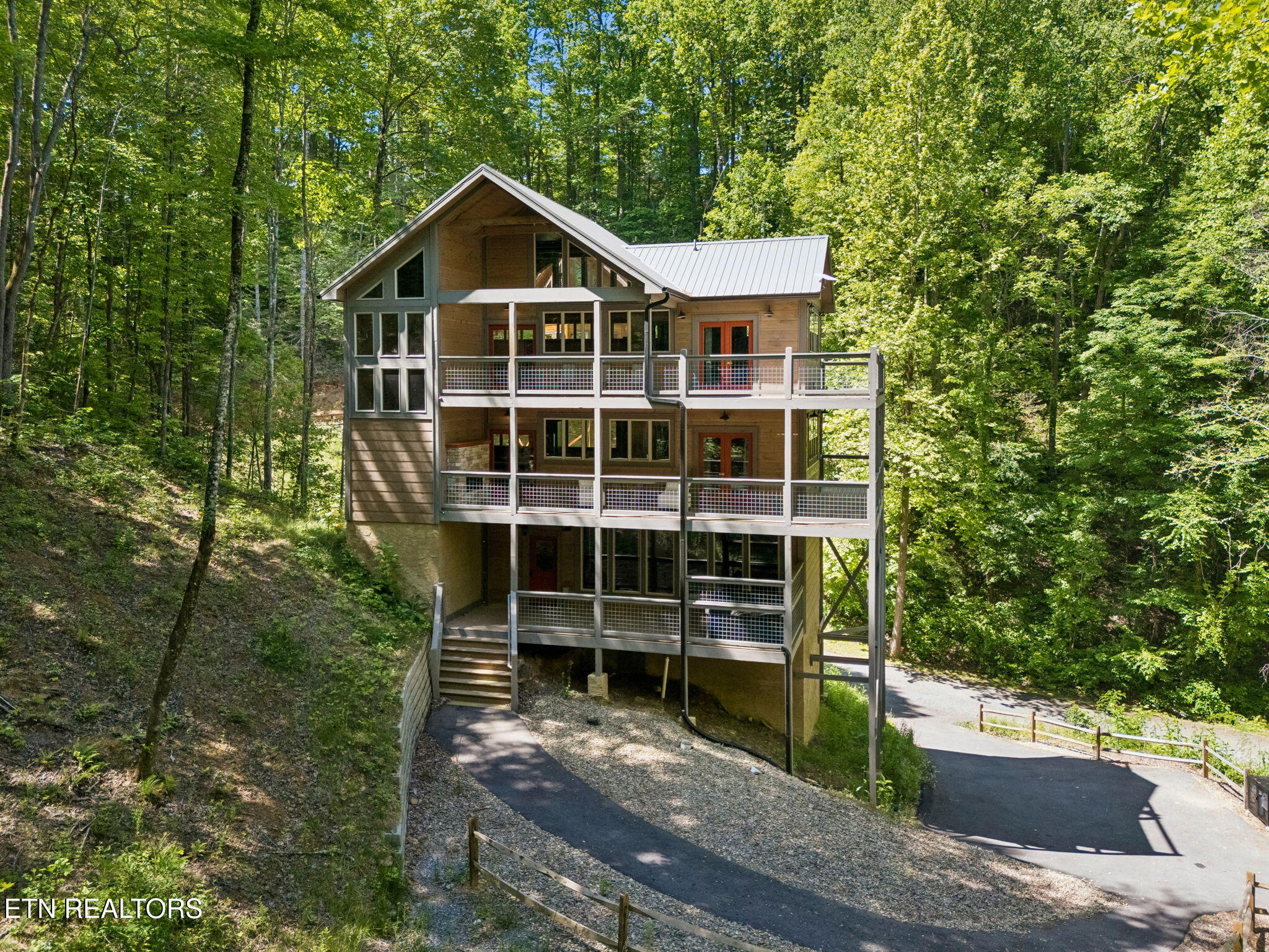 5175 Riversong Way Sevierville TN 37876