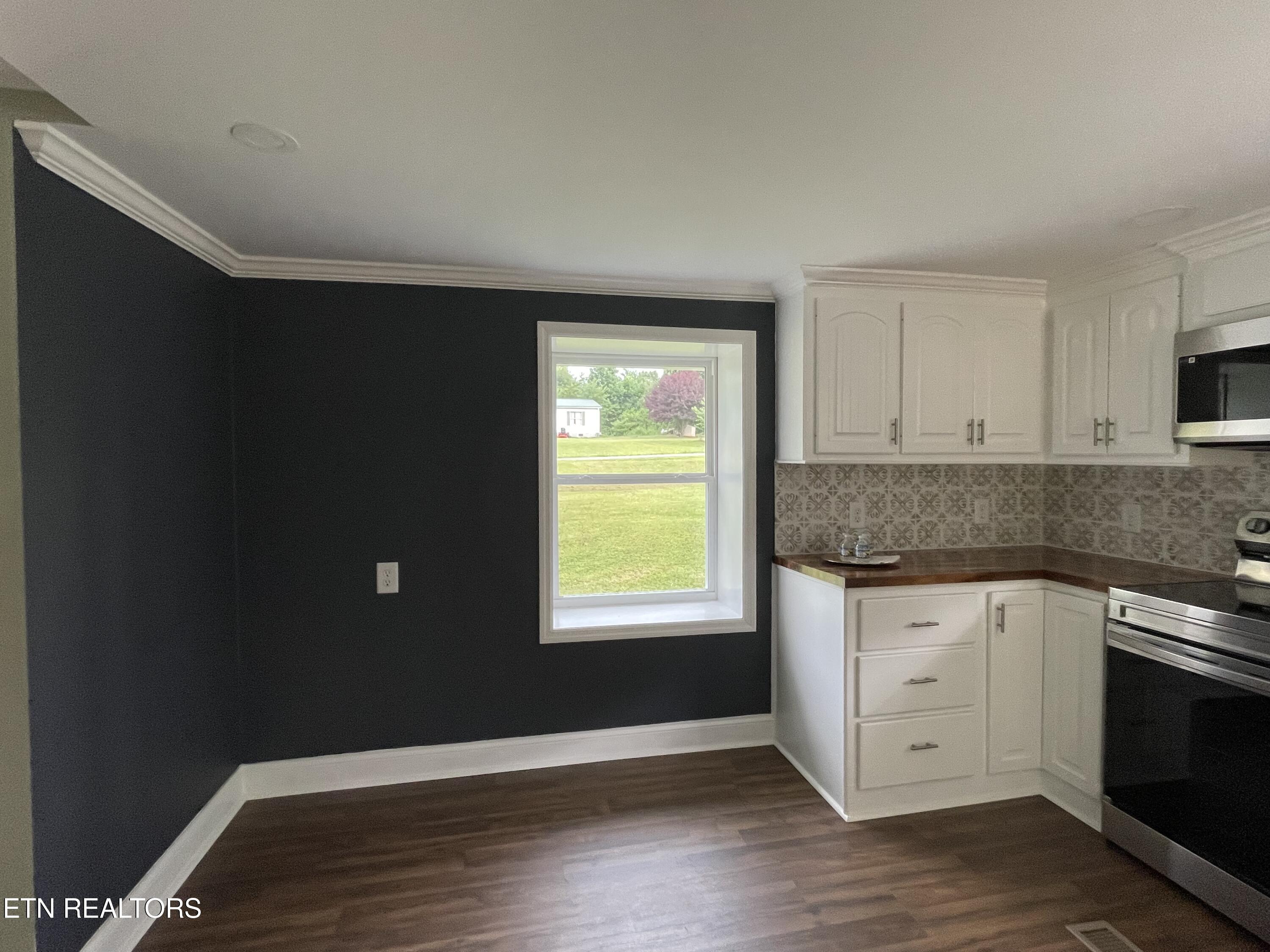 359 Community Drive Madisonville TN 37354