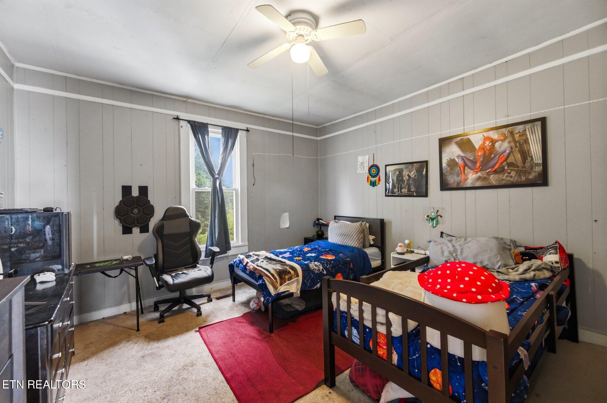 1002 Mccaslin Avenue Sweetwater TN 37874