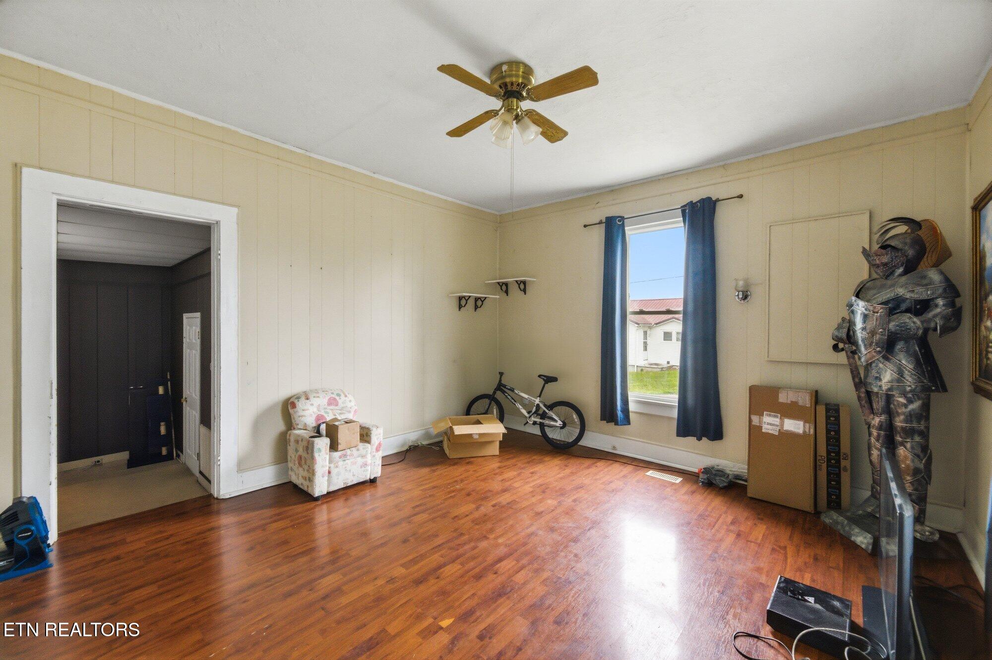 1002 Mccaslin Avenue Sweetwater TN 37874