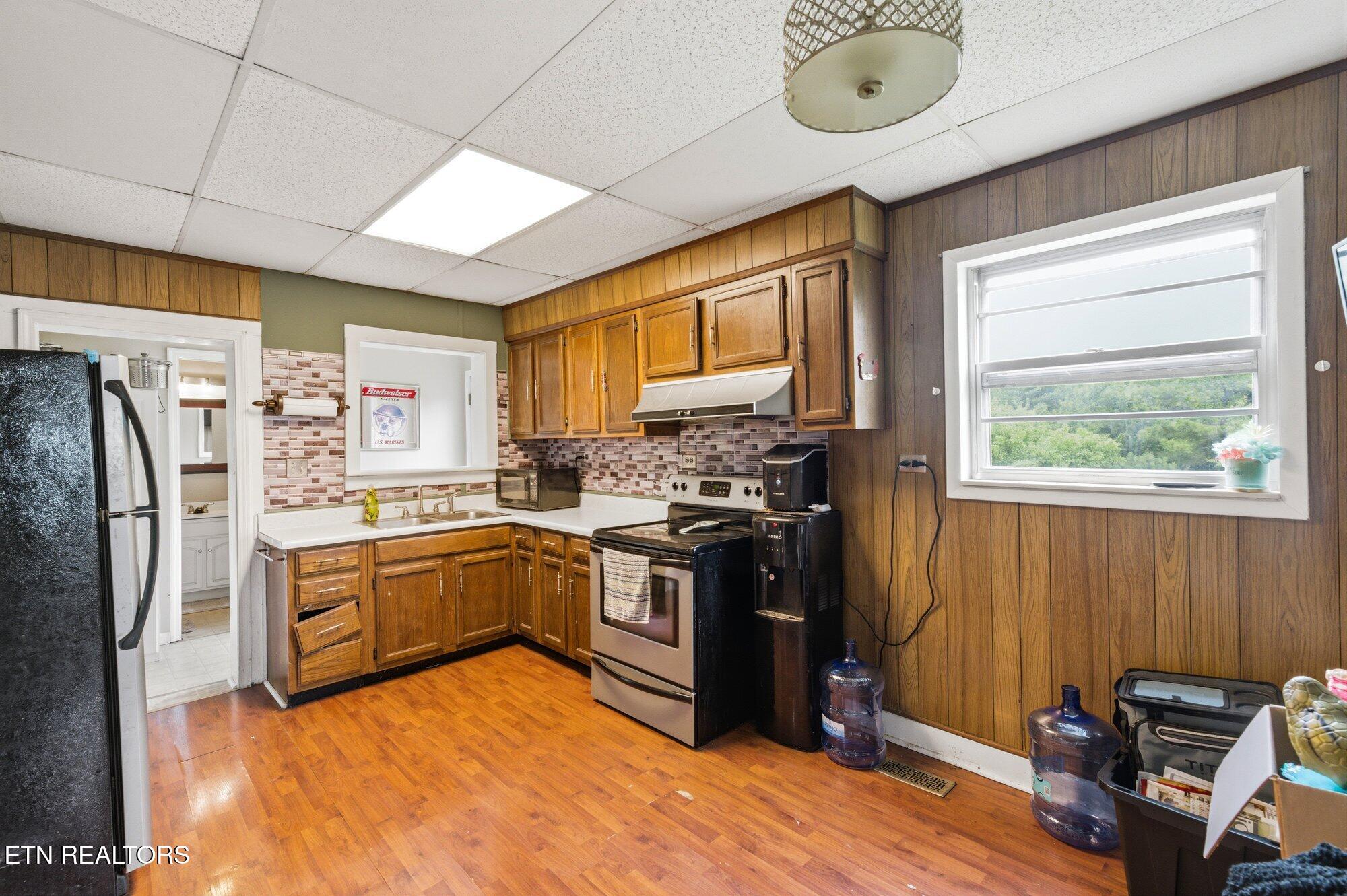 1002 Mccaslin Avenue Sweetwater TN 37874