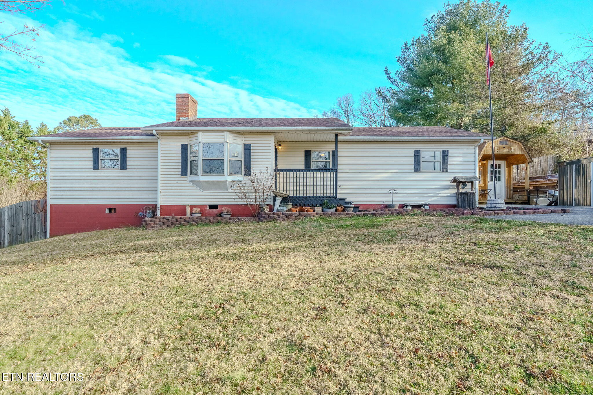 111 Rockwaller Lane Jacksboro TN 37757