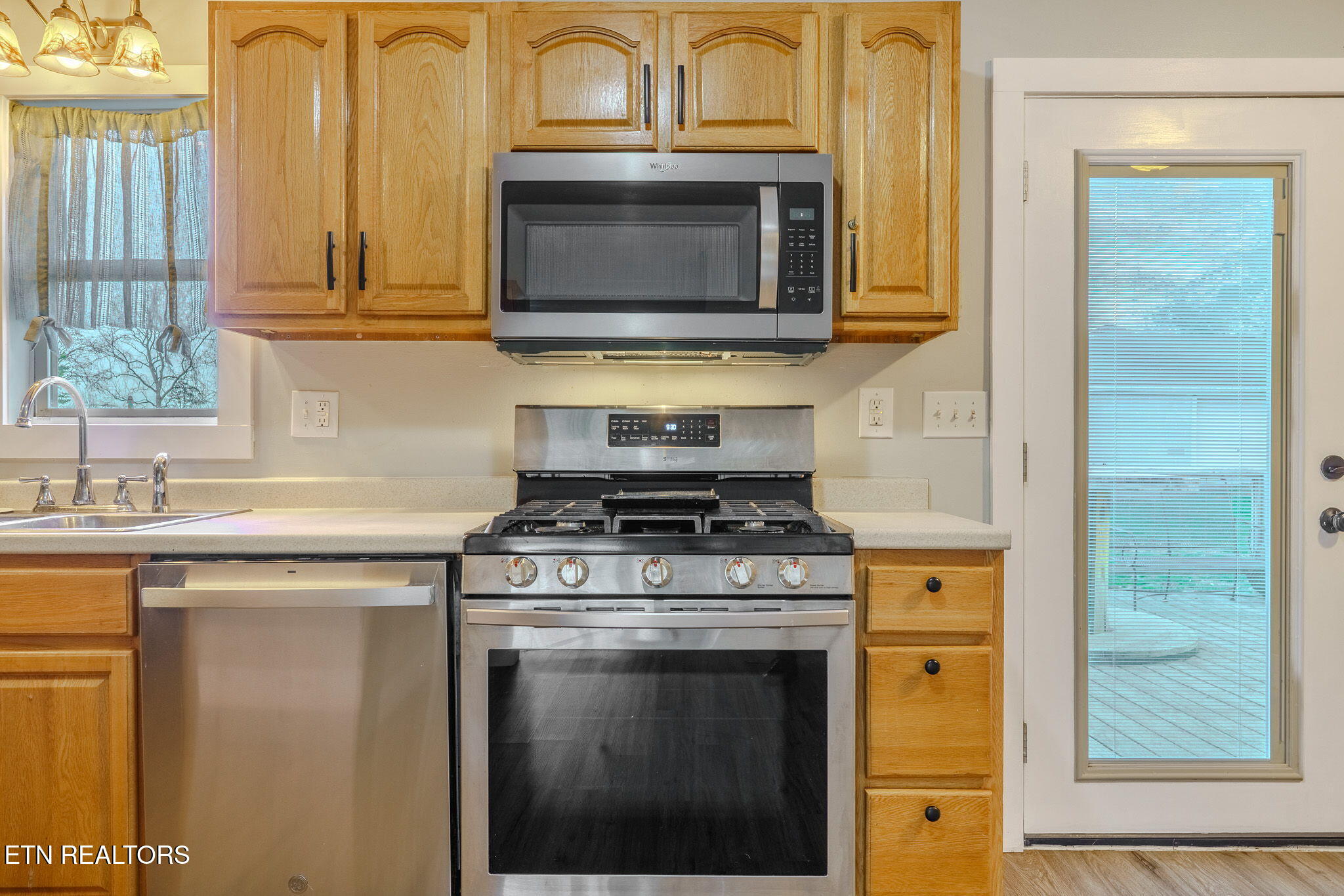 111 Rockwaller Lane Jacksboro TN 37757