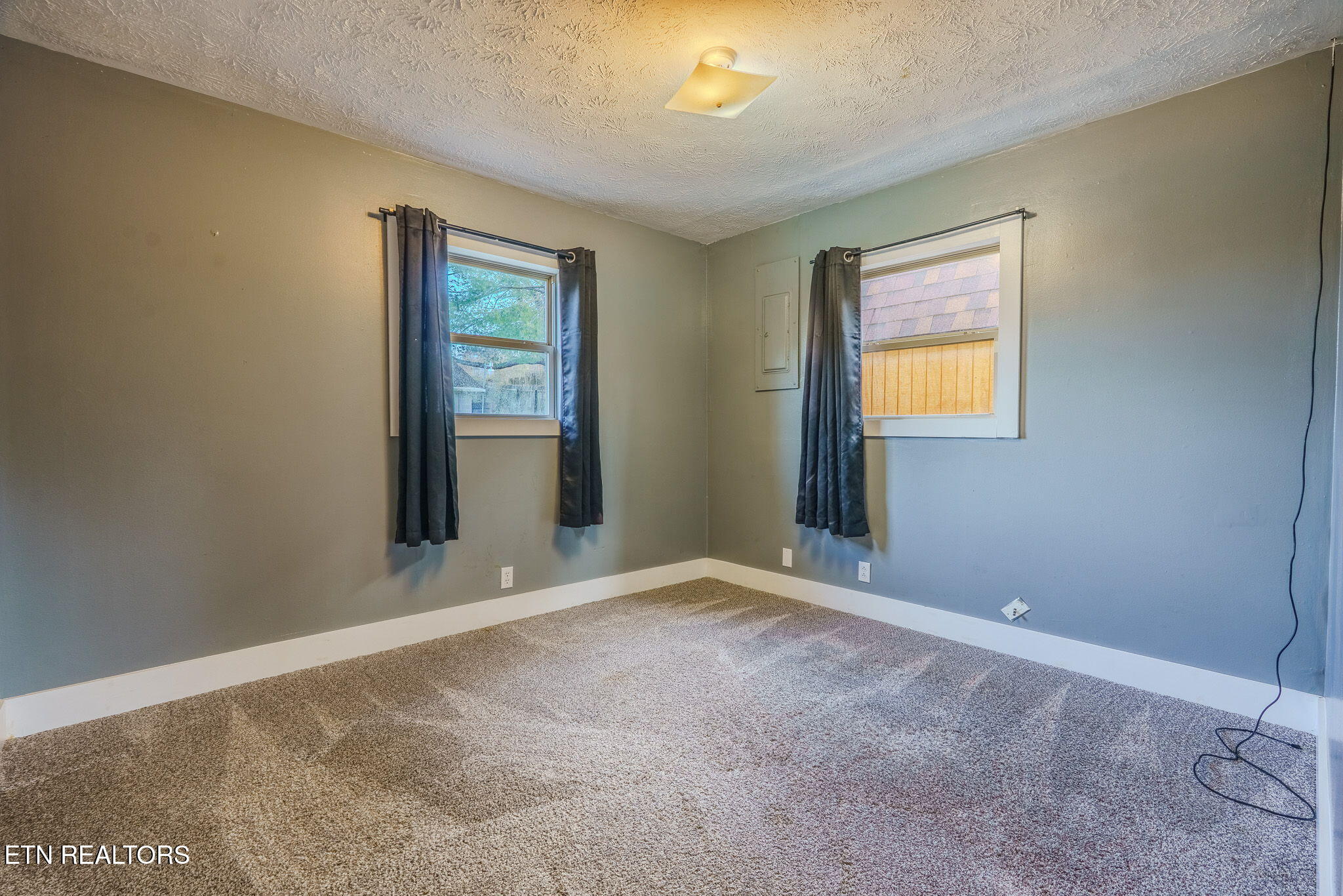 111 Rockwaller Lane Jacksboro TN 37757