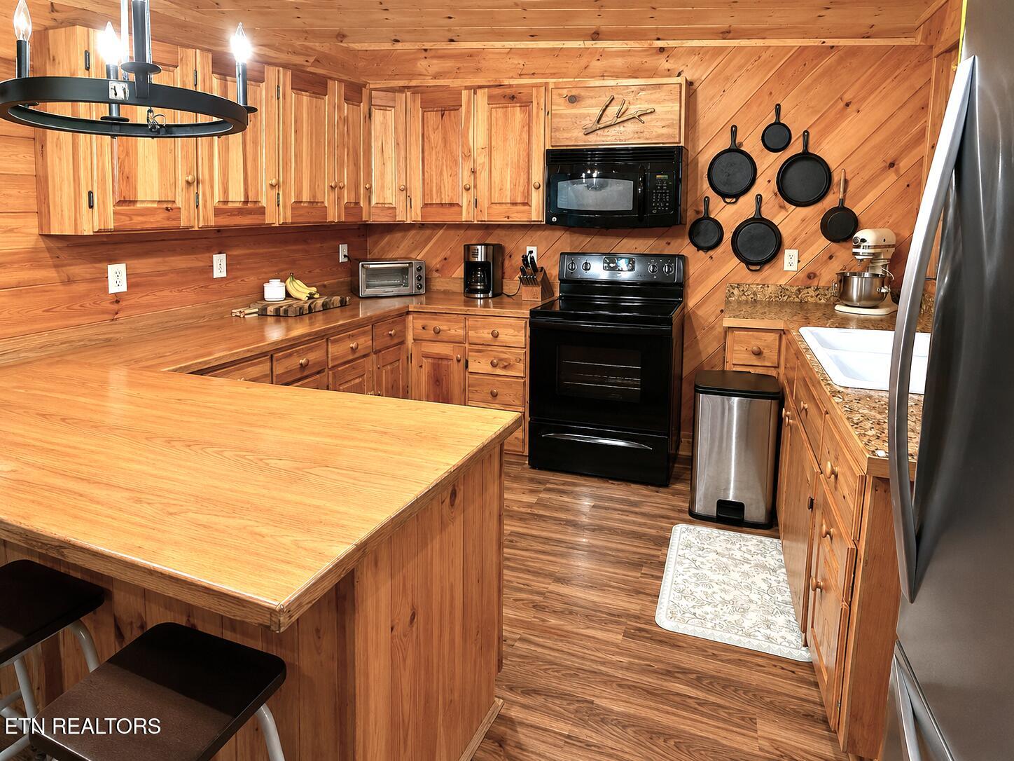 438 Country Square Road Newport TN 37821