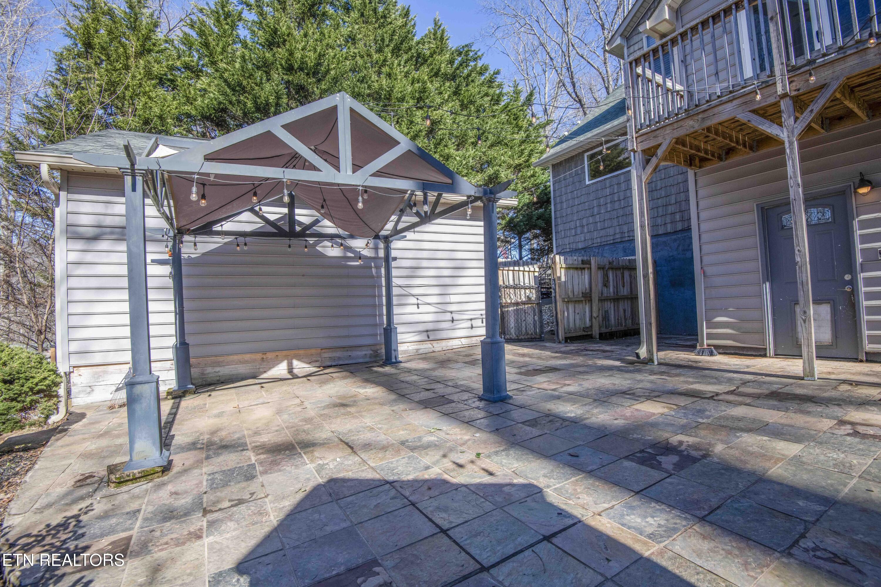 231 Mountain Lake Drive Rocky Top TN 37769