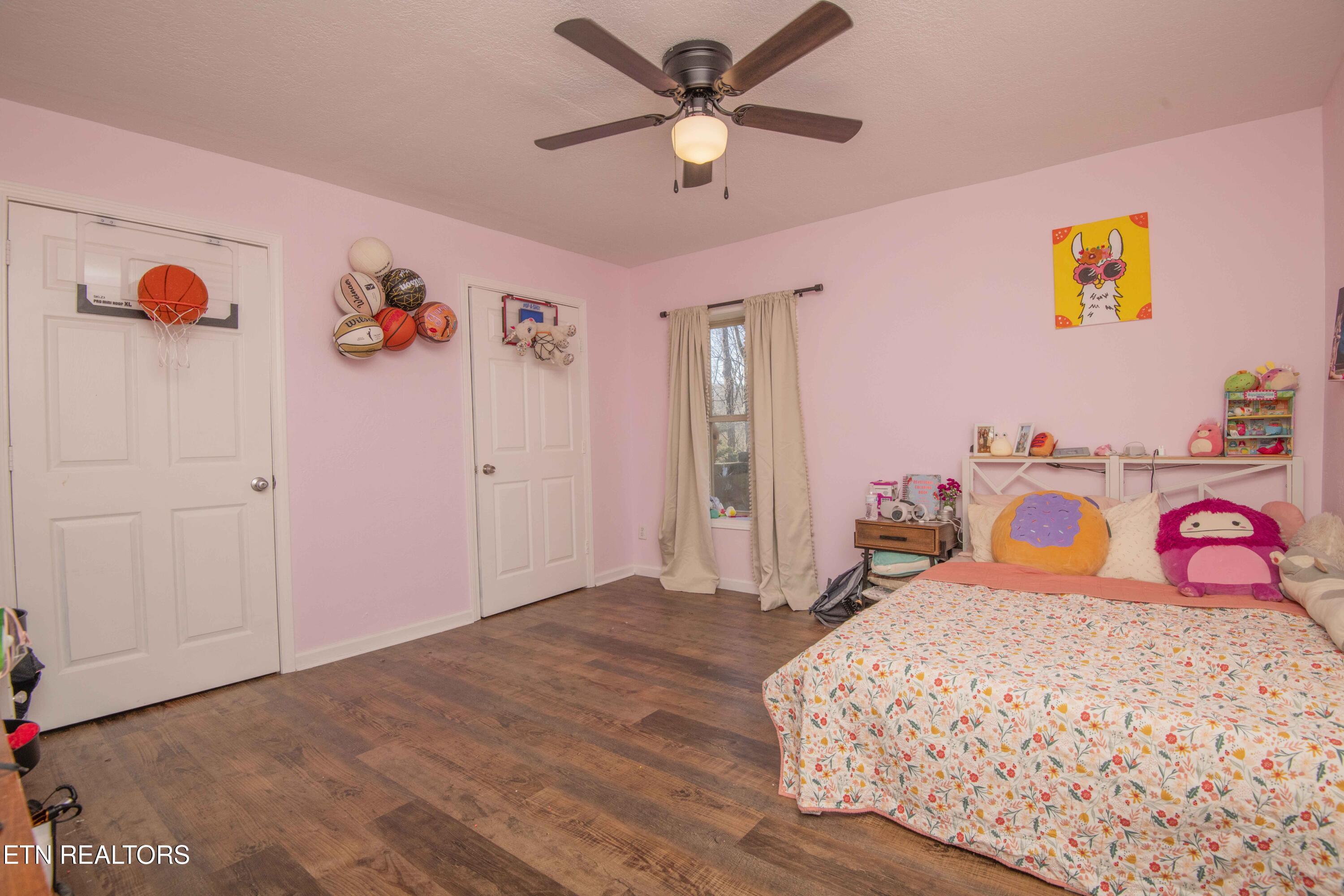 231 Mountain Lake Drive Rocky Top TN 37769