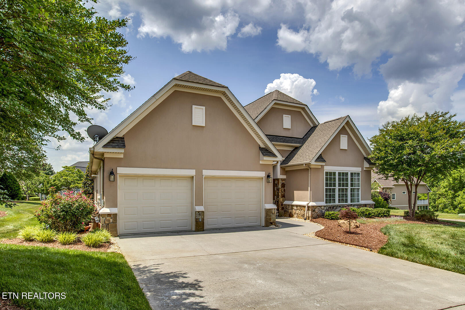 227 Kingbird Drive Vonore TN 37885